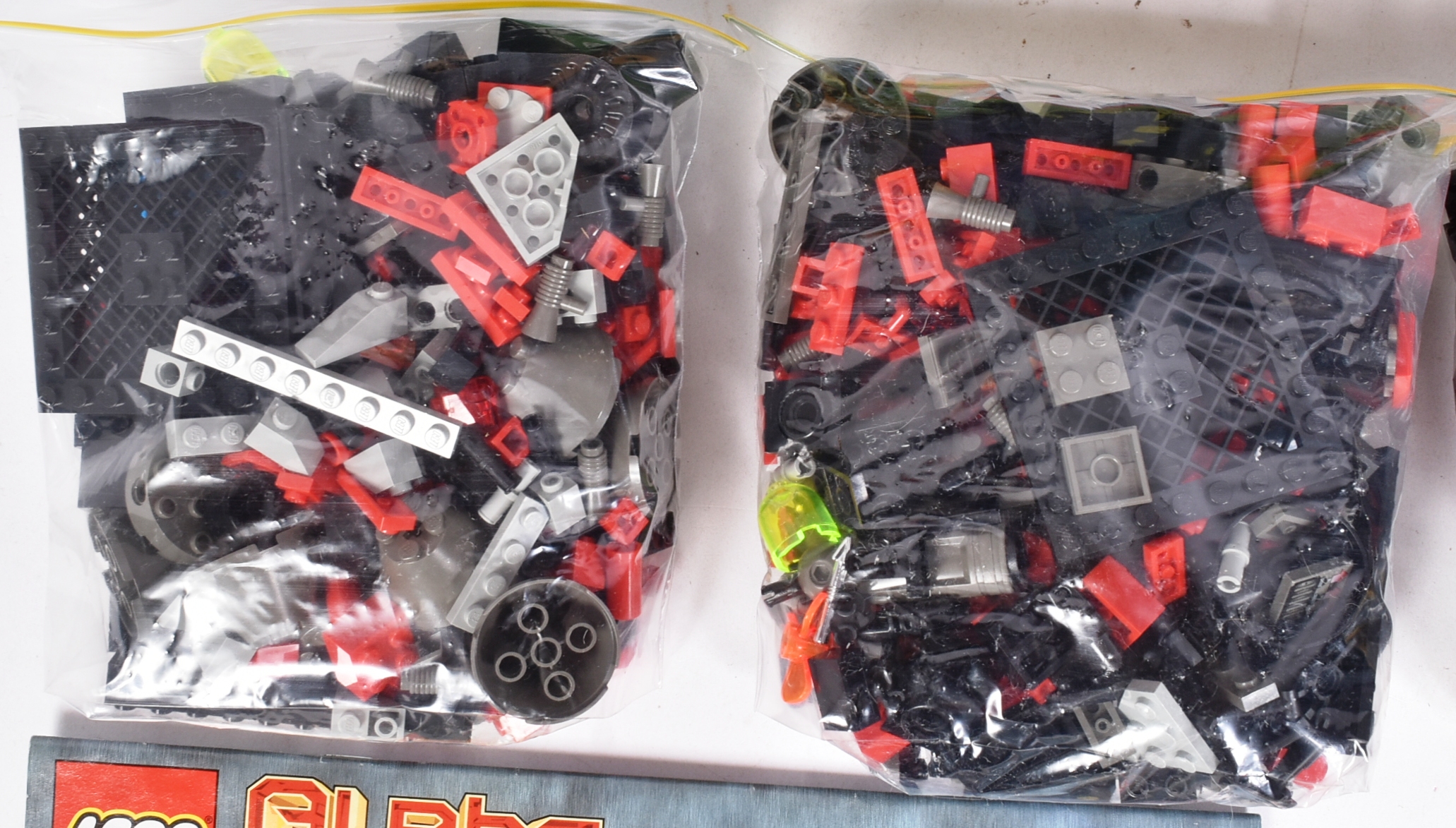LEGO - COLLECTION OF LEGO AQUA TEAM SETS - Image 4 of 5