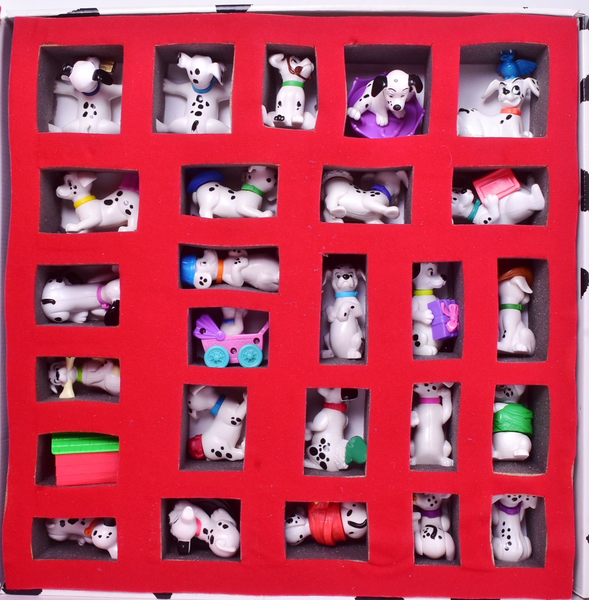 MCDONALDS HAPPY MEALS - 101 DALMATIANS COMPLETE DISPLAY CASE - Image 2 of 6