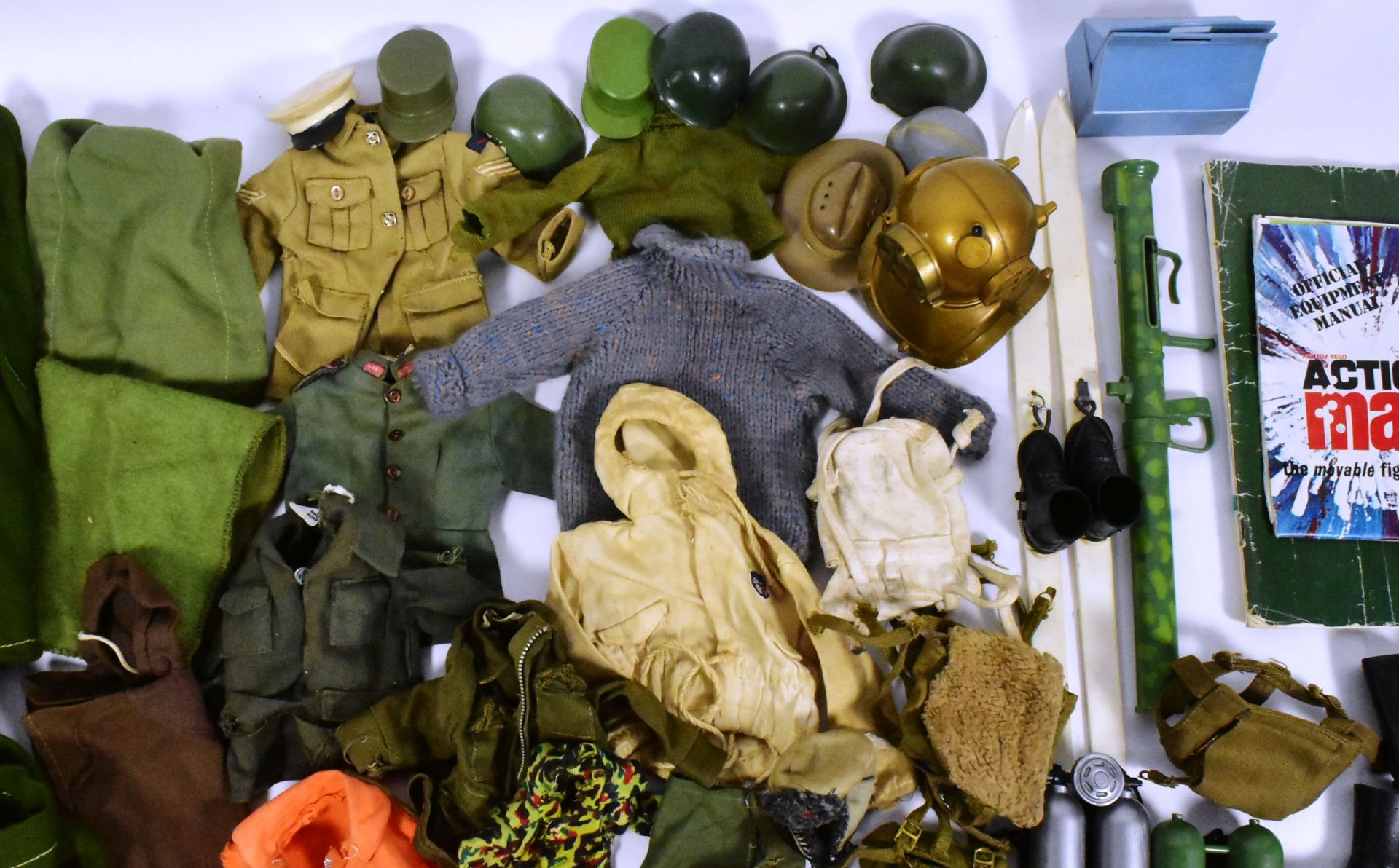 ACTION MAN - PALITOY - COLLECTION OF ACCESSORIES - Image 5 of 5