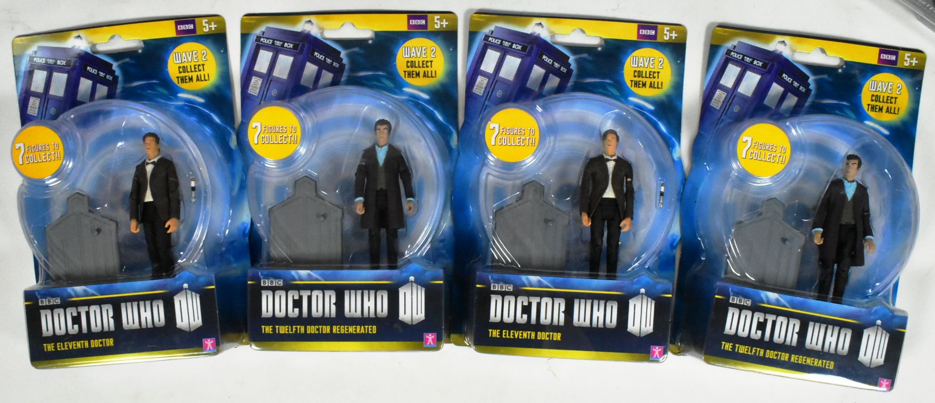 DOCTOR WHO - THE DOCTOR - COLLECTION OF ACTION FIGURES - Image 5 of 5