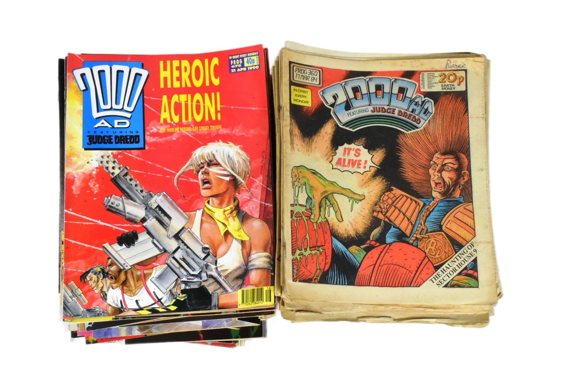 COMIC BOOKS - COLLECTION OF VINTAGE 2000AD COMICS