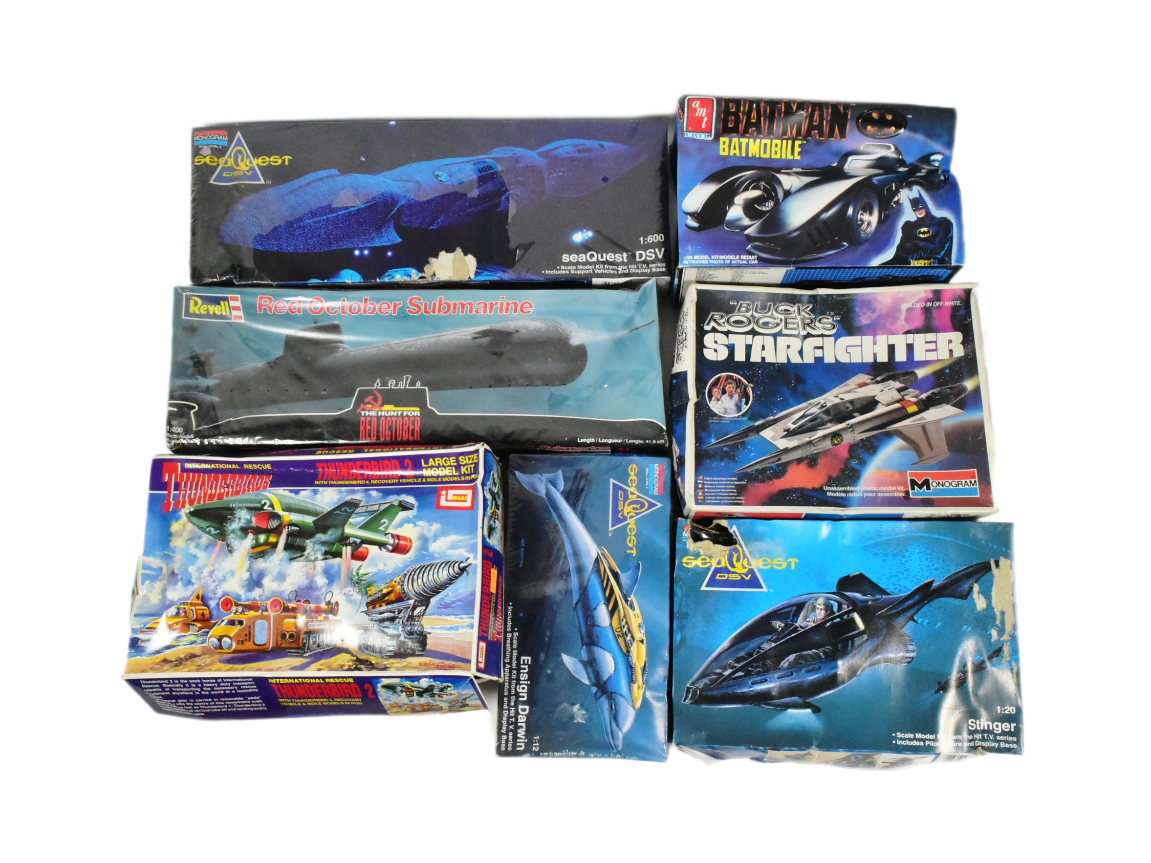 MODEL KITS - VINTAGE PLASTIC MODEL KITS