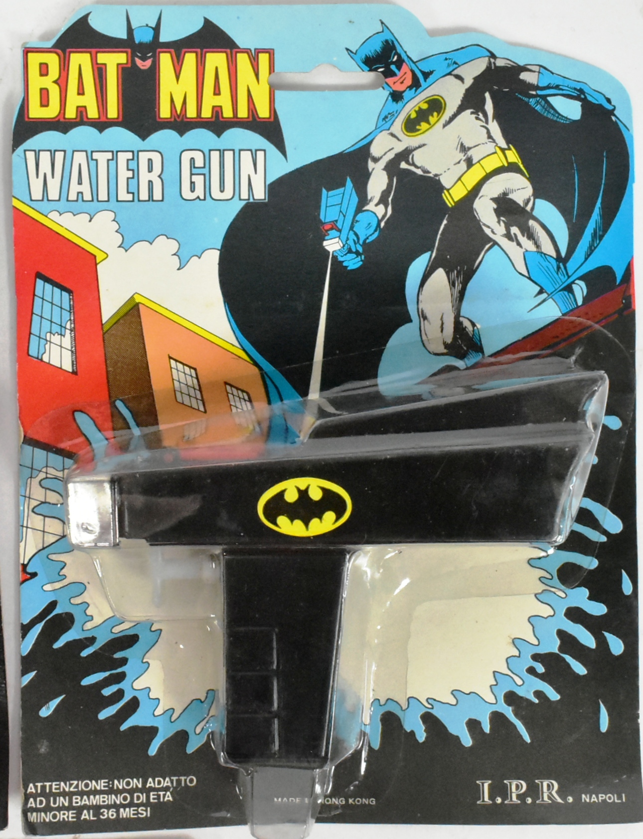 DC COMICS - VINTAGE RACK PACK WATER PISTOLS & PIN BADGE - Image 3 of 4