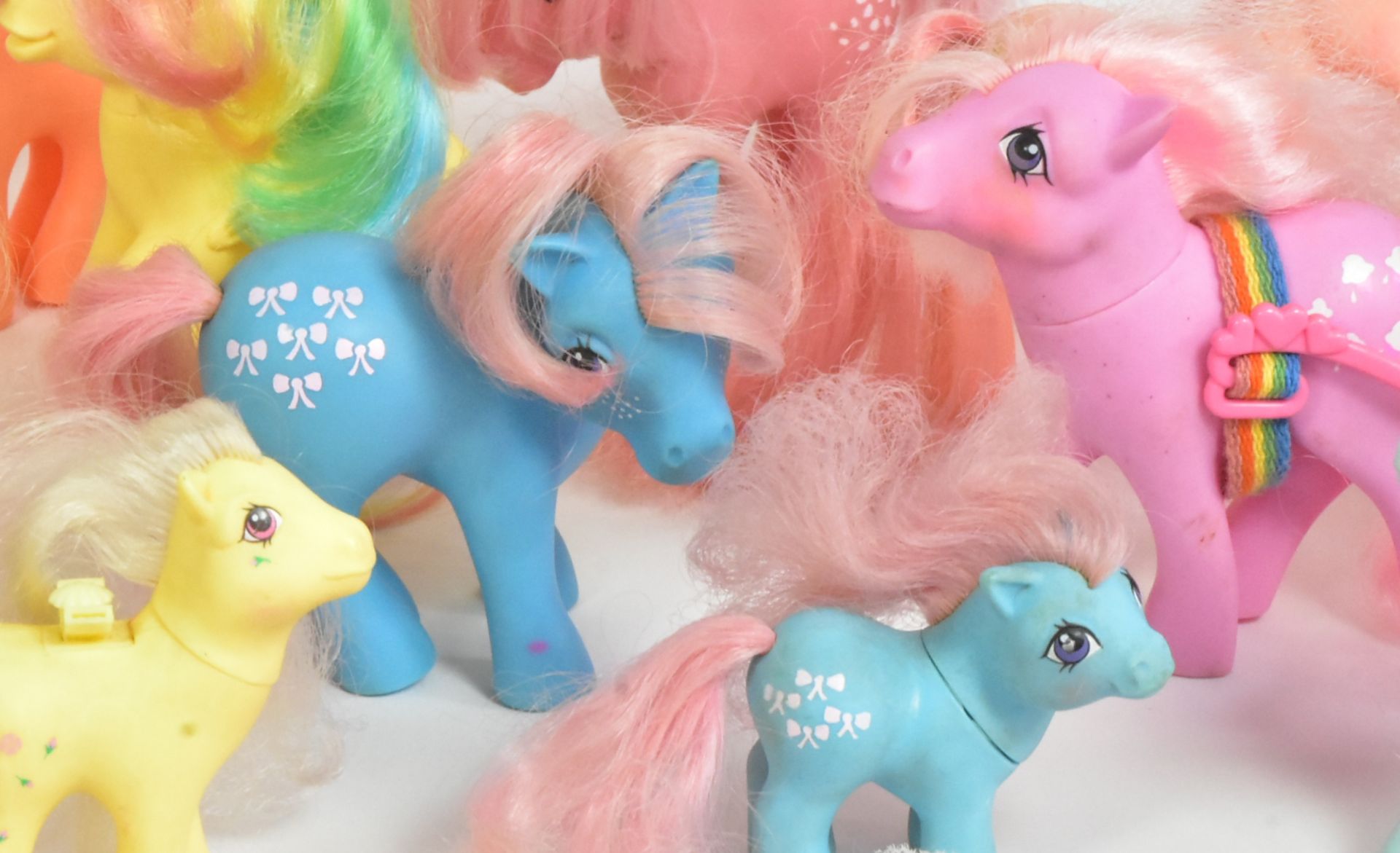 MY LITTLE PONY - HASBRO MY LITTLE PONY FIGURES - Image 4 of 6