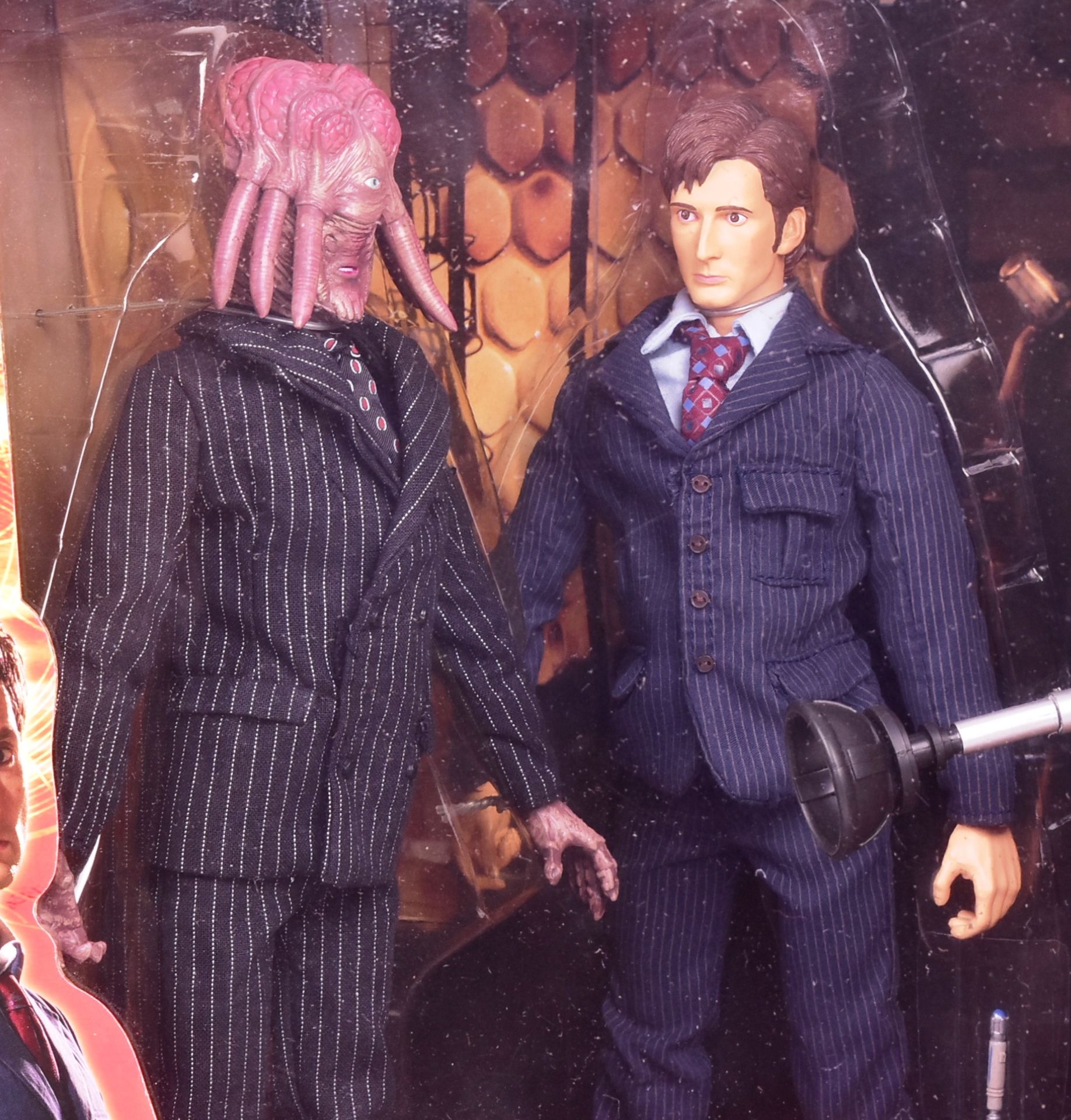 DOCTOR WHO - EVOLUTION OF THE DALEKS 12" SCALE FIGURE SET - Image 2 of 4