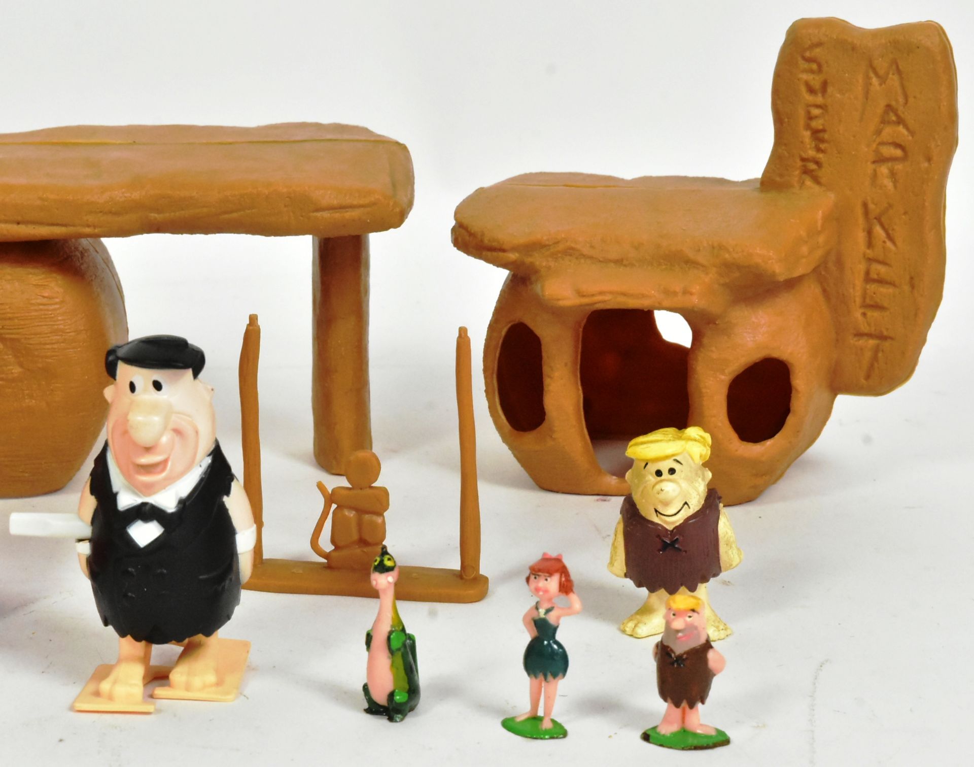 THE FLINTSTONES - VINTAGE MARX PLAYSET PIECES - Image 2 of 5