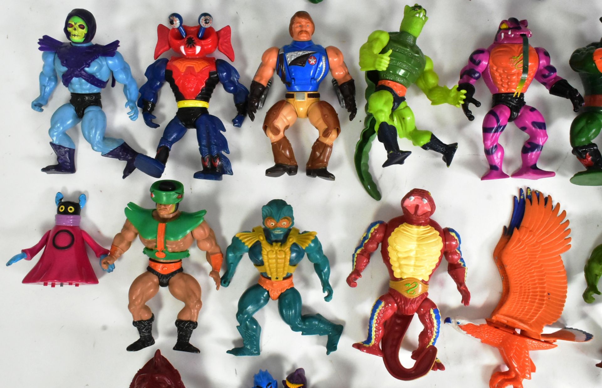MASTERS OF THE UNIVERSE - MOTU - COLLECTION OF ACTION FIGURES - Image 2 of 6