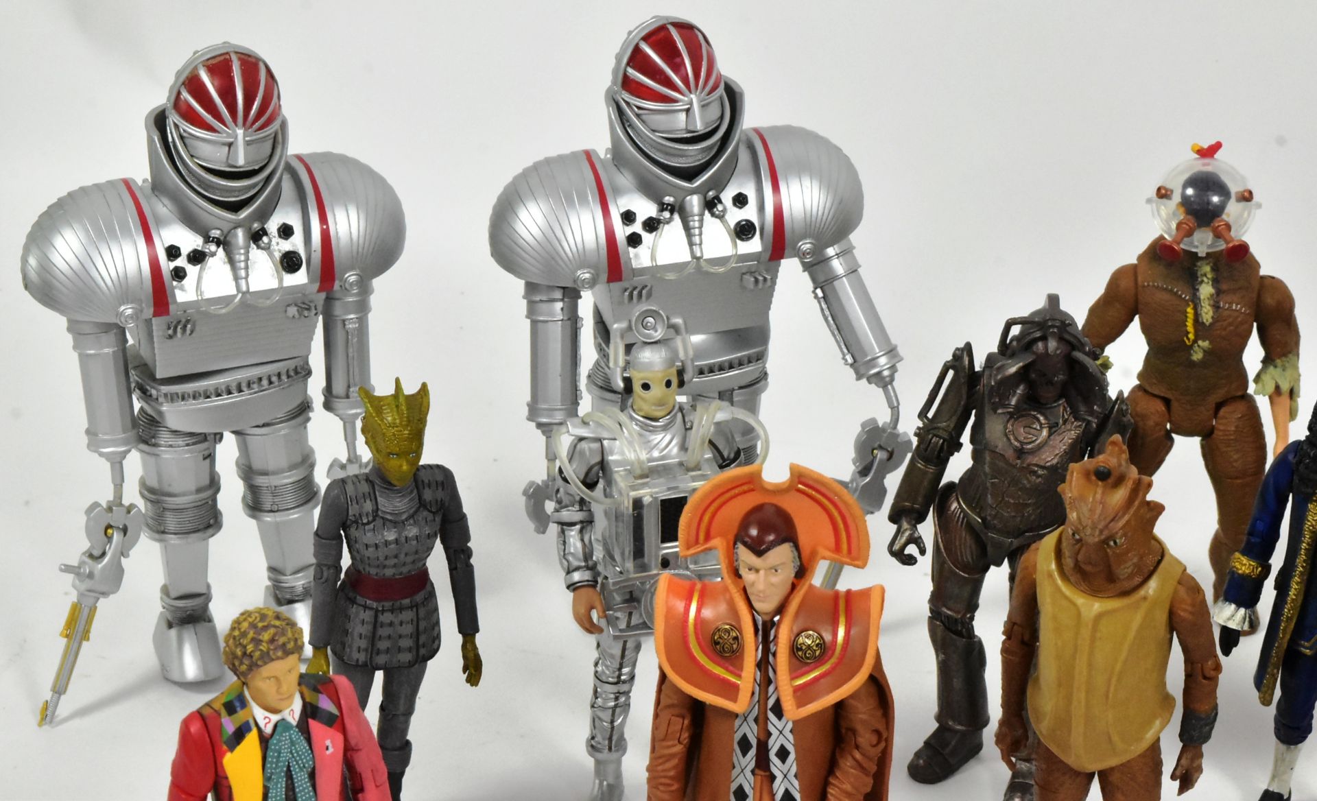 DOCTOR WHO - CHARACTER OPTIONS - COLLECTION OF ACTION FIGURES - Image 5 of 6