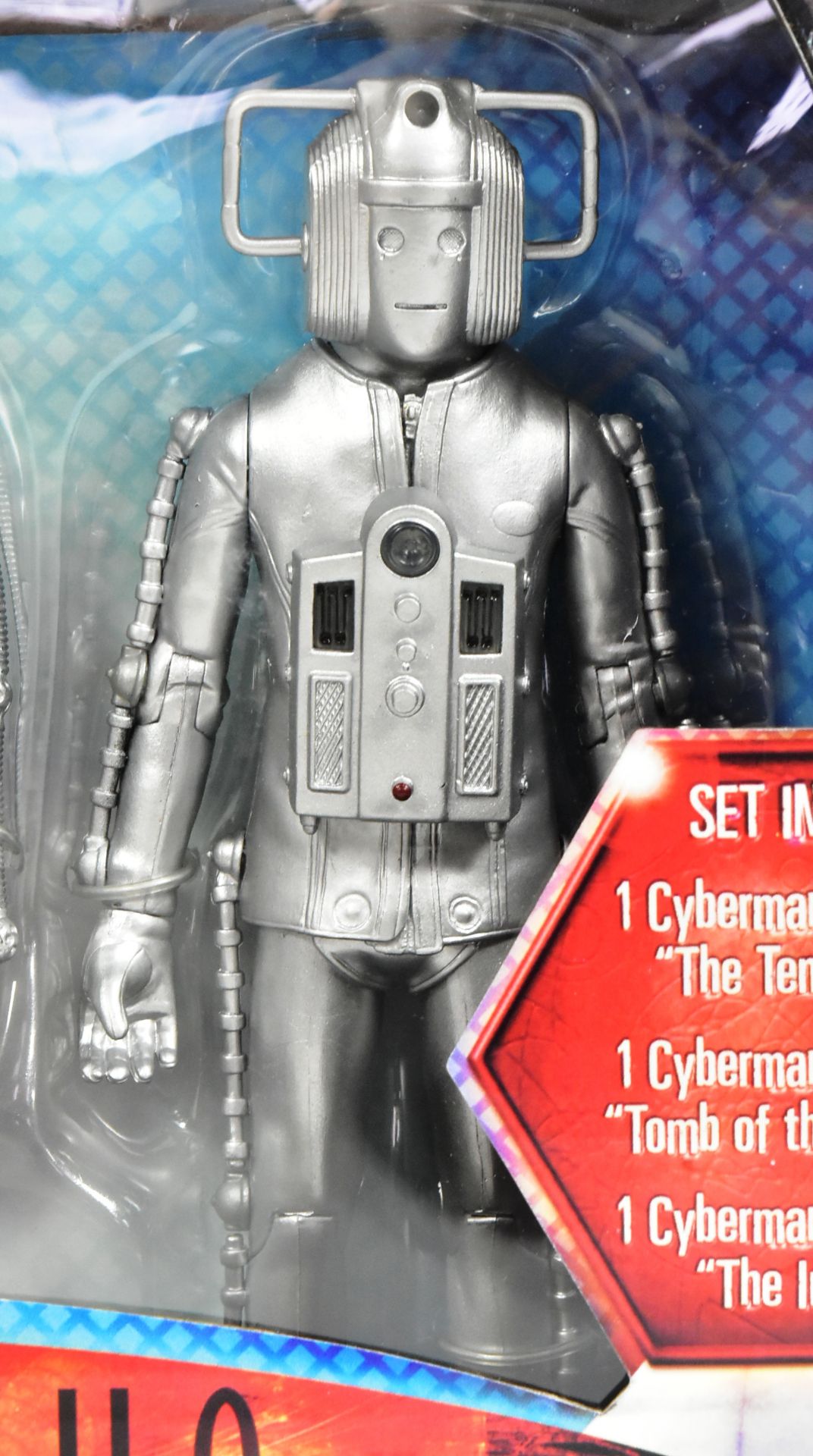 DOCTOR WHO - CHARACTER OPTIONS - AGE OF STEEL CYBERMAN FIGURE SET - Image 4 of 4