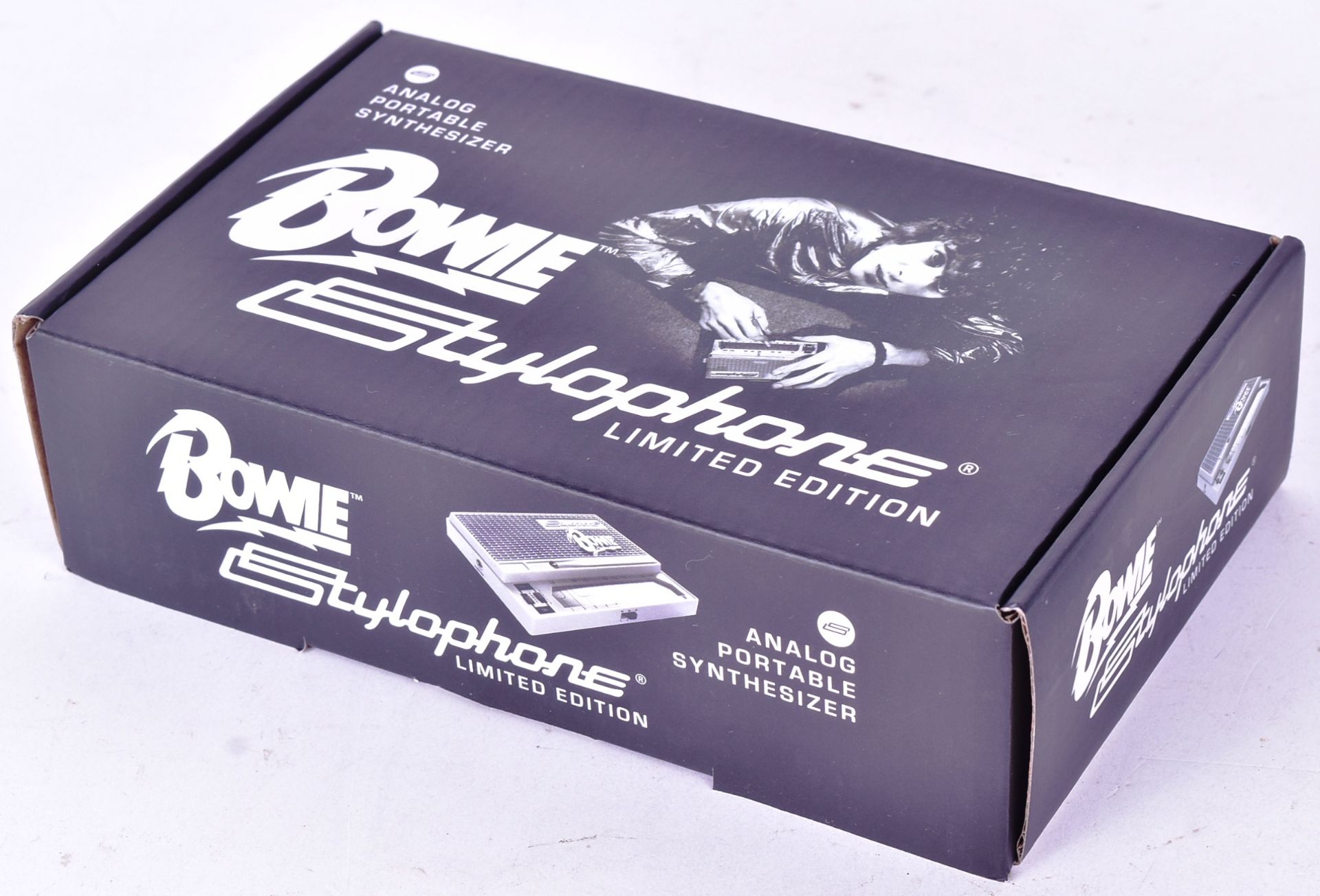 LIMITED EDITION DAVID BOWIE STYLOPHONE & SONGBOOK - Image 2 of 6