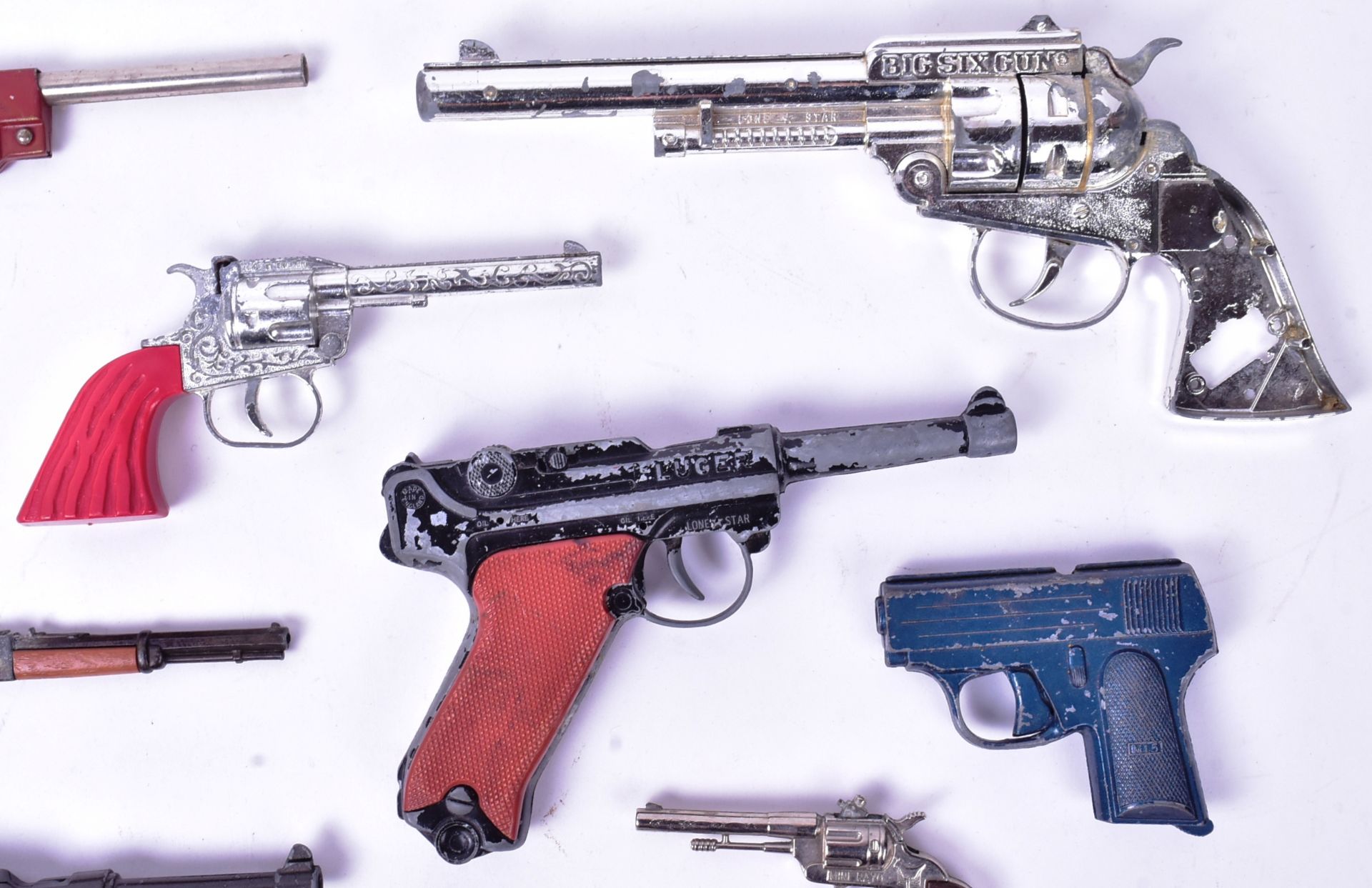 COLLECTION OF VINTAGE CHILDRENS TOY PISTOLS - Bild 4 aus 5