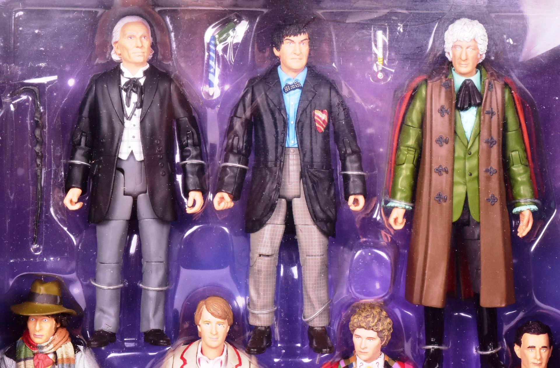 DOCTOR WHO - CHARACTER OPTIONS - ELEVEN DOCTOR FIGURE SET - Image 3 of 5