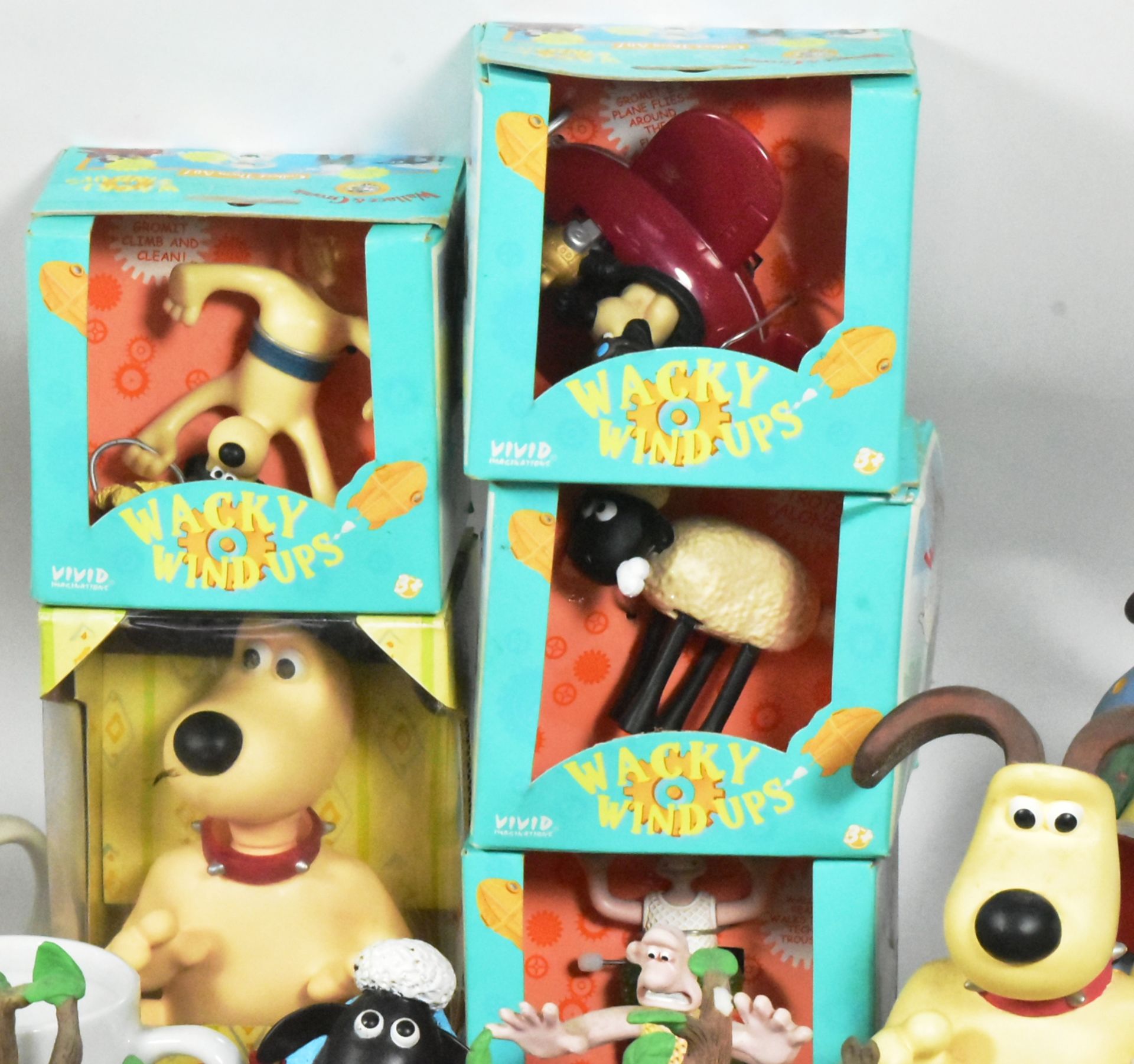 WALLACE & GROMIT - COLLECTION OF MEMORABILIA - Image 2 of 7