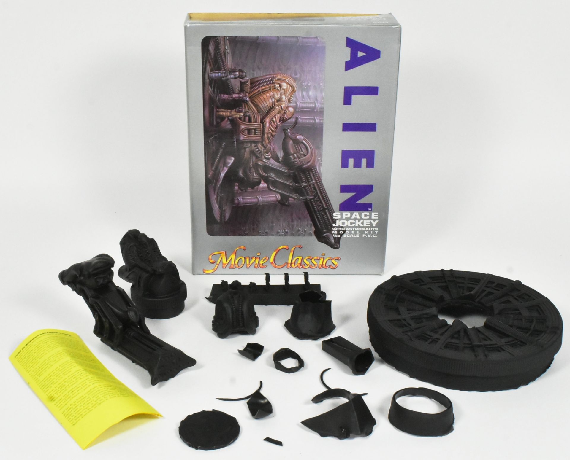 ALIEN - MODEL KIT - 1/60 SCALE SPACE JOCKEY - Image 2 of 5