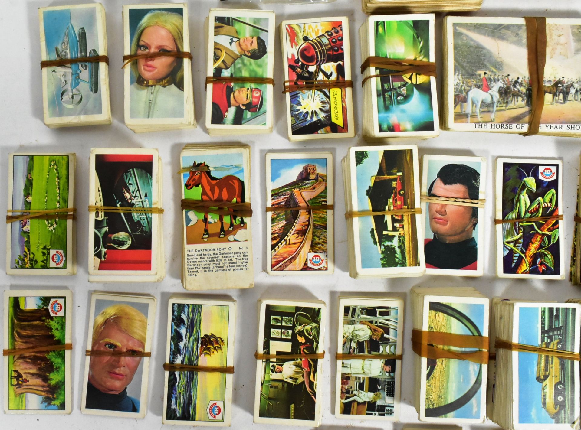 BUBBLEGUM / TRADING CARDS - PLANET OF THE APES, BATMAN, GERRY ANDERSON ETC - Bild 3 aus 5