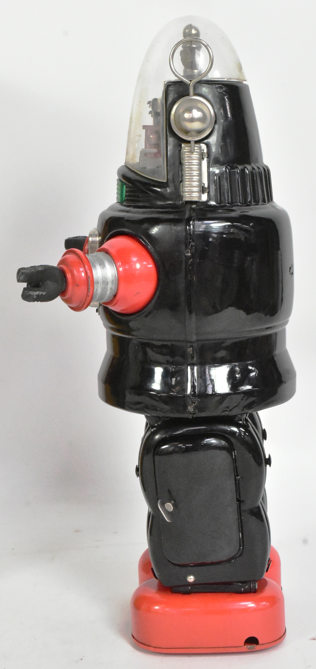 VINTAGE JAPANESE BATTERY OPERATED ROBBY THE ROBOT - Image 4 of 7