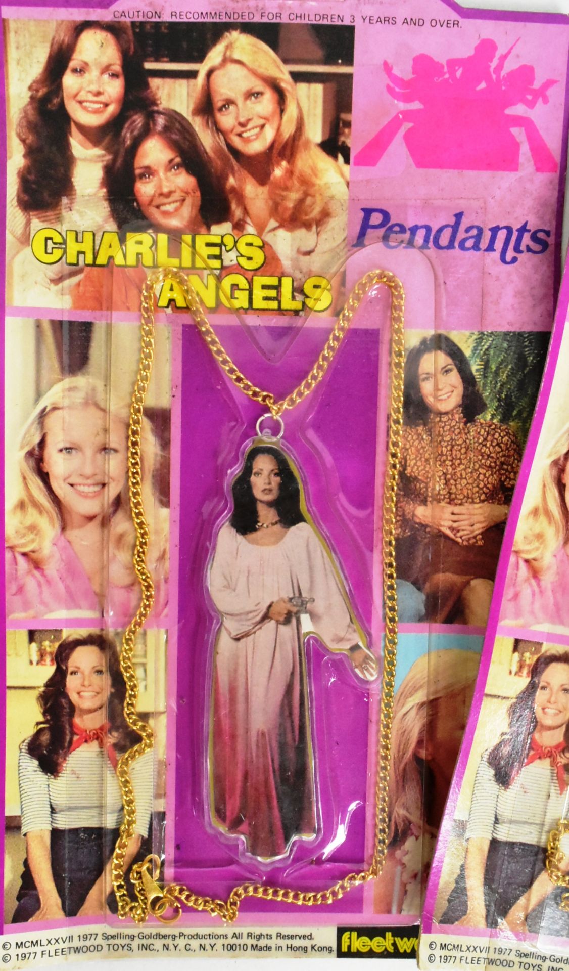 CHARLIES ANGELS - VINTAGE FLEETWOOD RACK PACK PENDANTS - Image 4 of 5