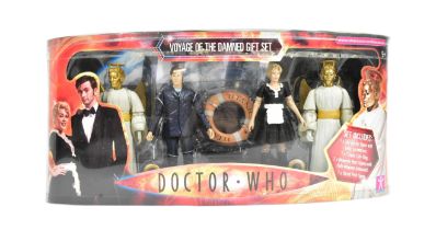 DOCTOR WHO - CHARACTER OPTIONS - VOYAGE OF THE DAMNED SET