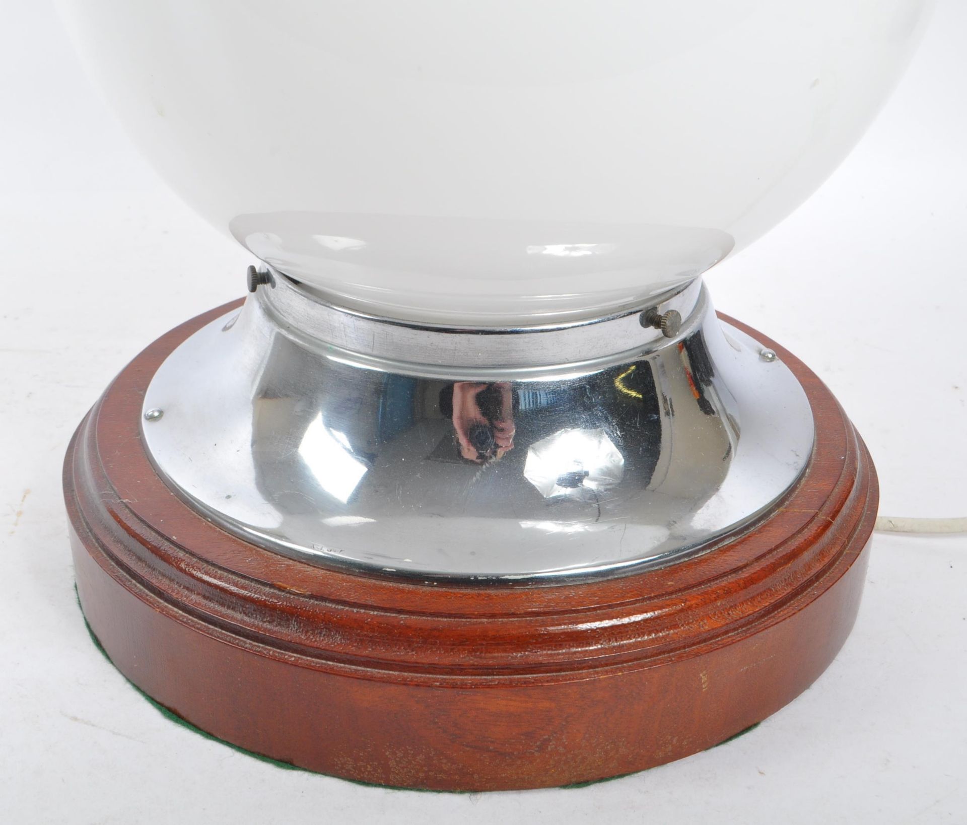 LARGE VINTAGE 20TH CENTURY CAMPAIGN STYLE TABLE LAMP - Bild 2 aus 4