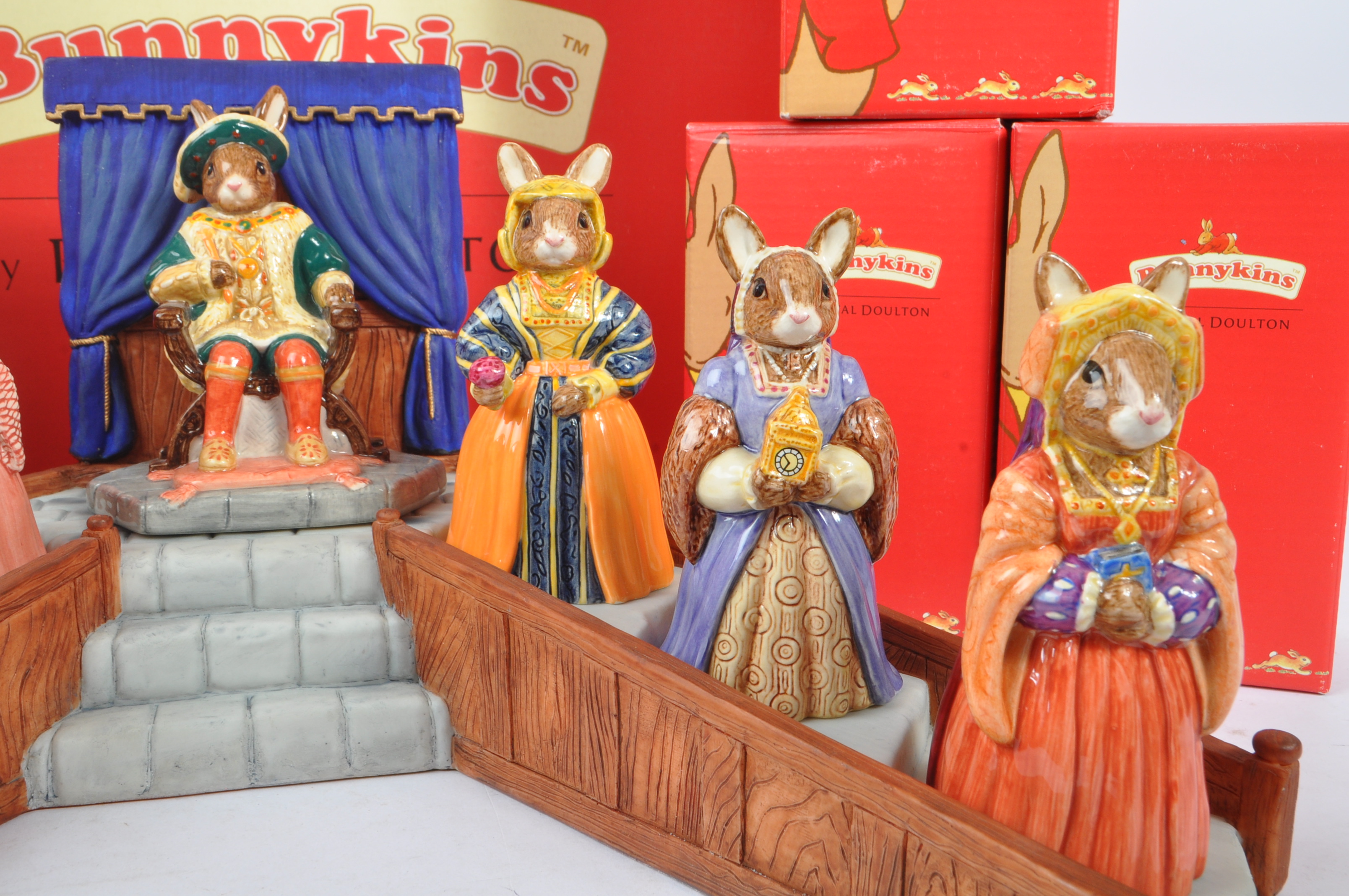 BUNNYKINS - HENRY VIII & SIX WIVES PORCELAIN FIGURES - Image 4 of 9