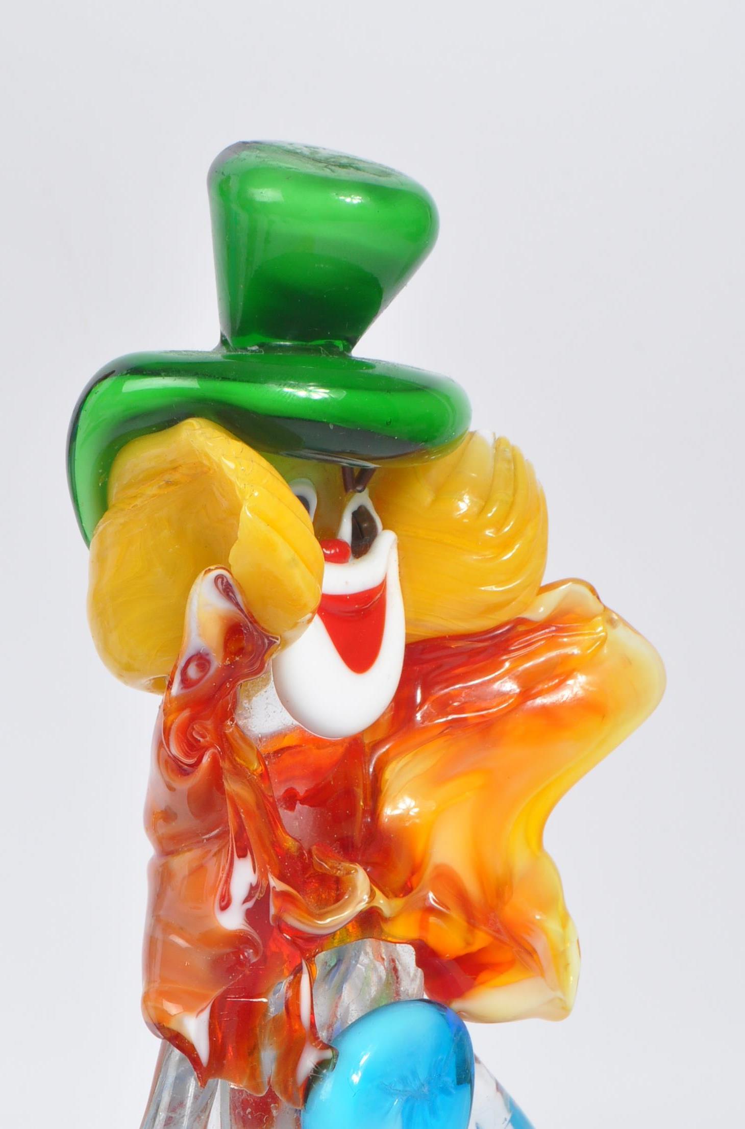 COLLECTION OF FIVE STUDIO GLASS MURANO CLOWNS - Image 5 of 7