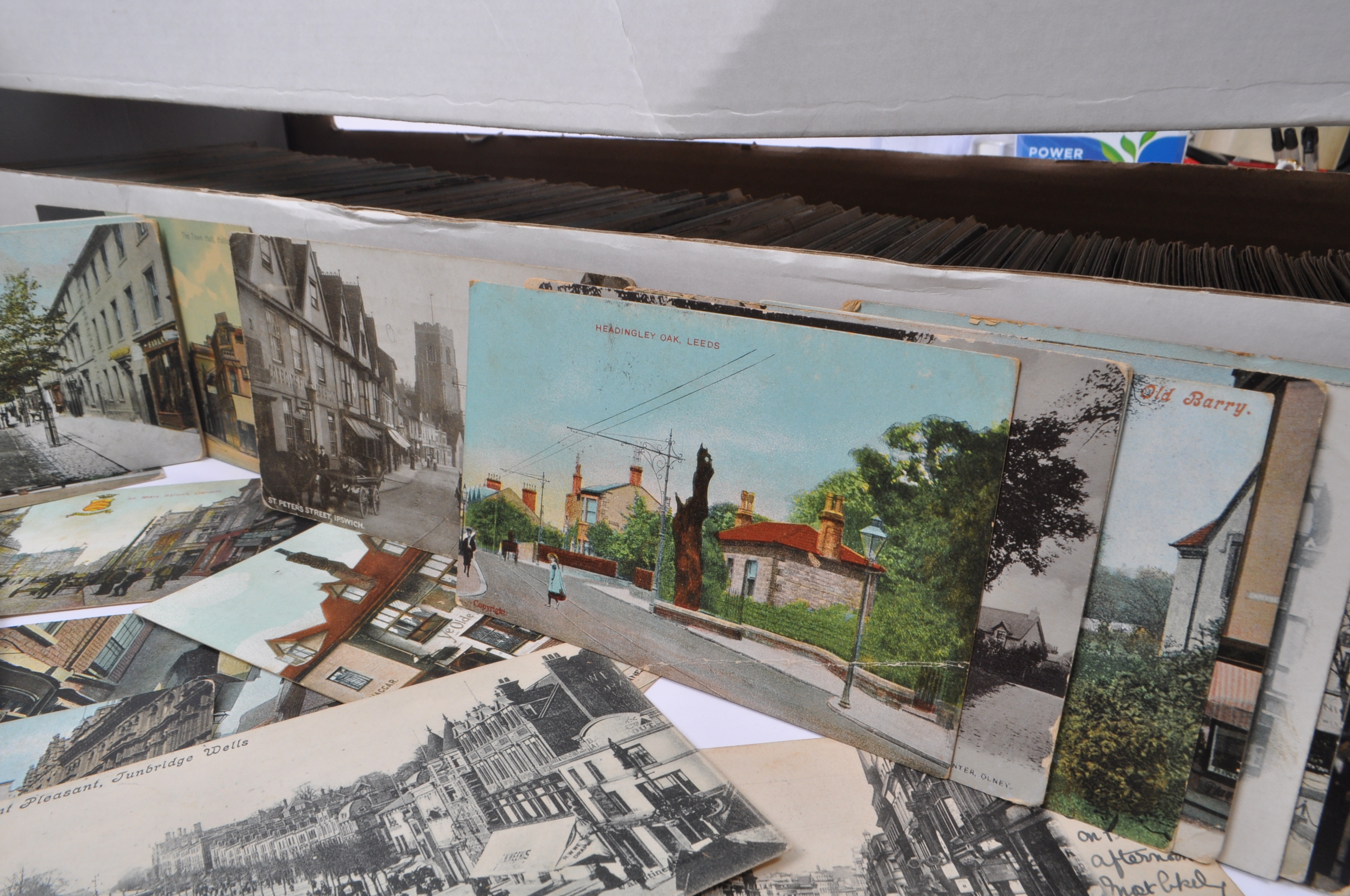 LARGE EXTENSIVE ACCUMULATION OF EARLY 20TH CENTURY POSTCARDS - Bild 8 aus 13