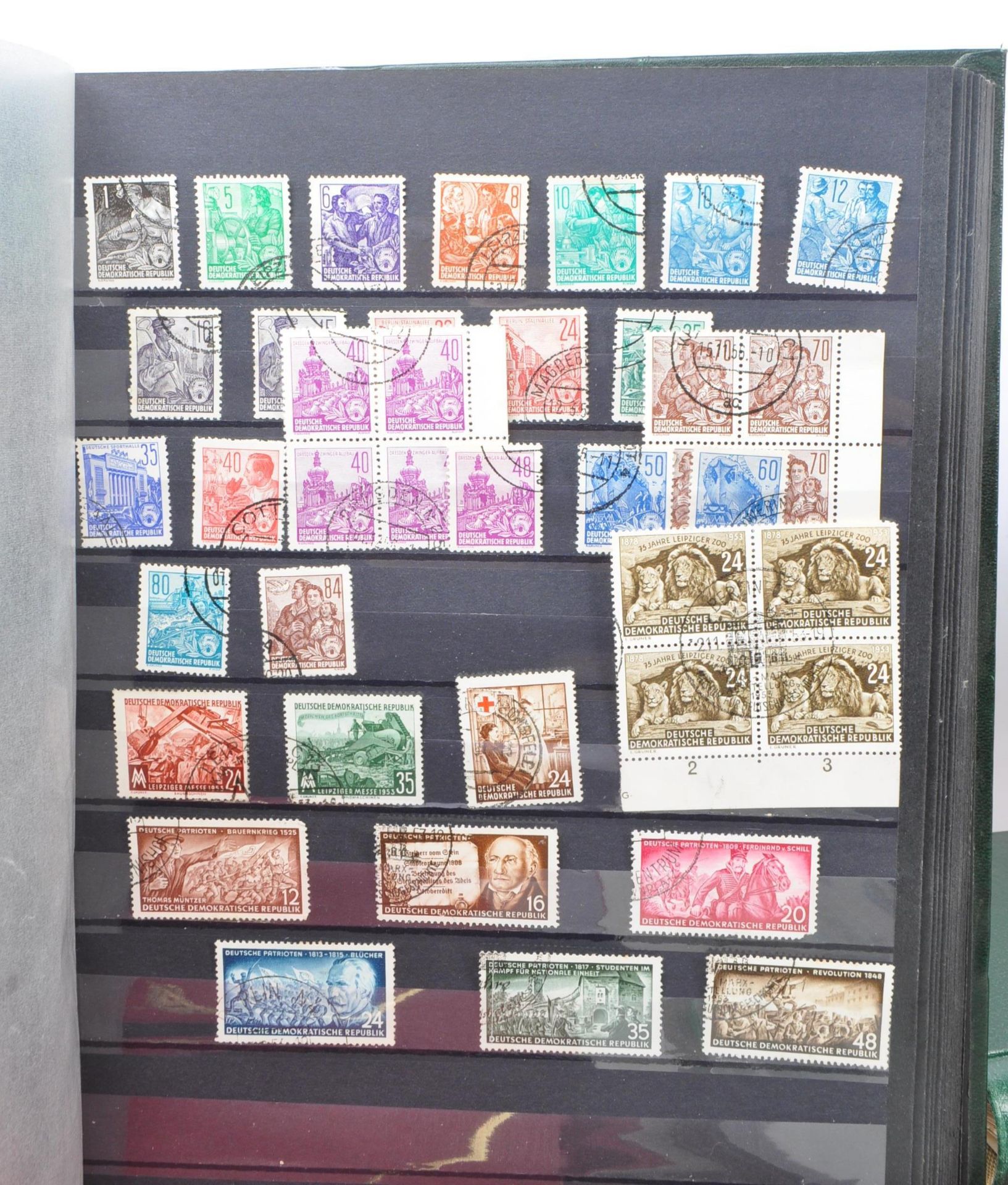 LARGE COLLECTION OF 20TH CENTURY FOREIGN STAMPS - Bild 2 aus 8