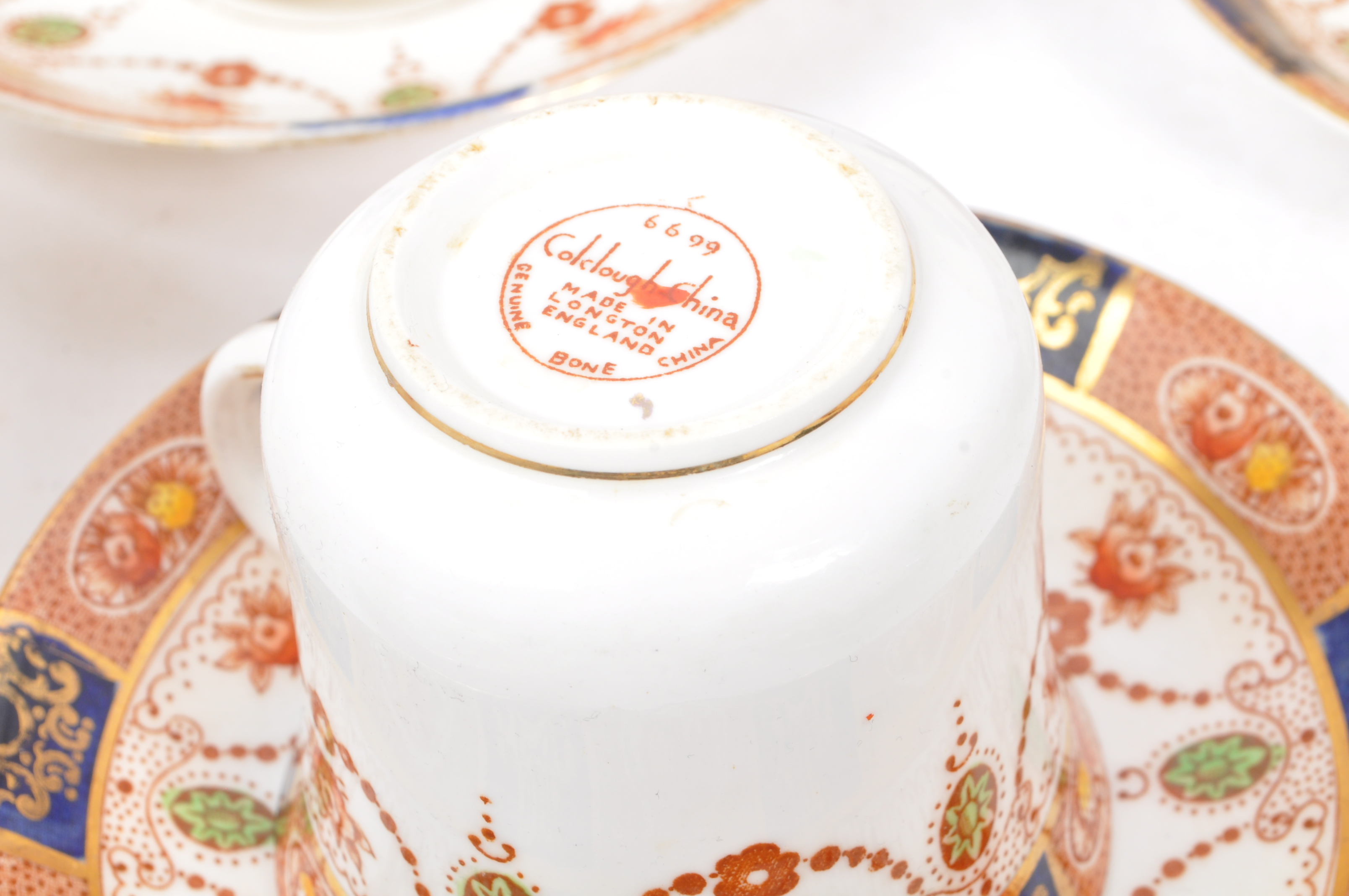 COLCLOUGH CHINA TEA SERVICE IN IMARI PATTERN - Image 8 of 9