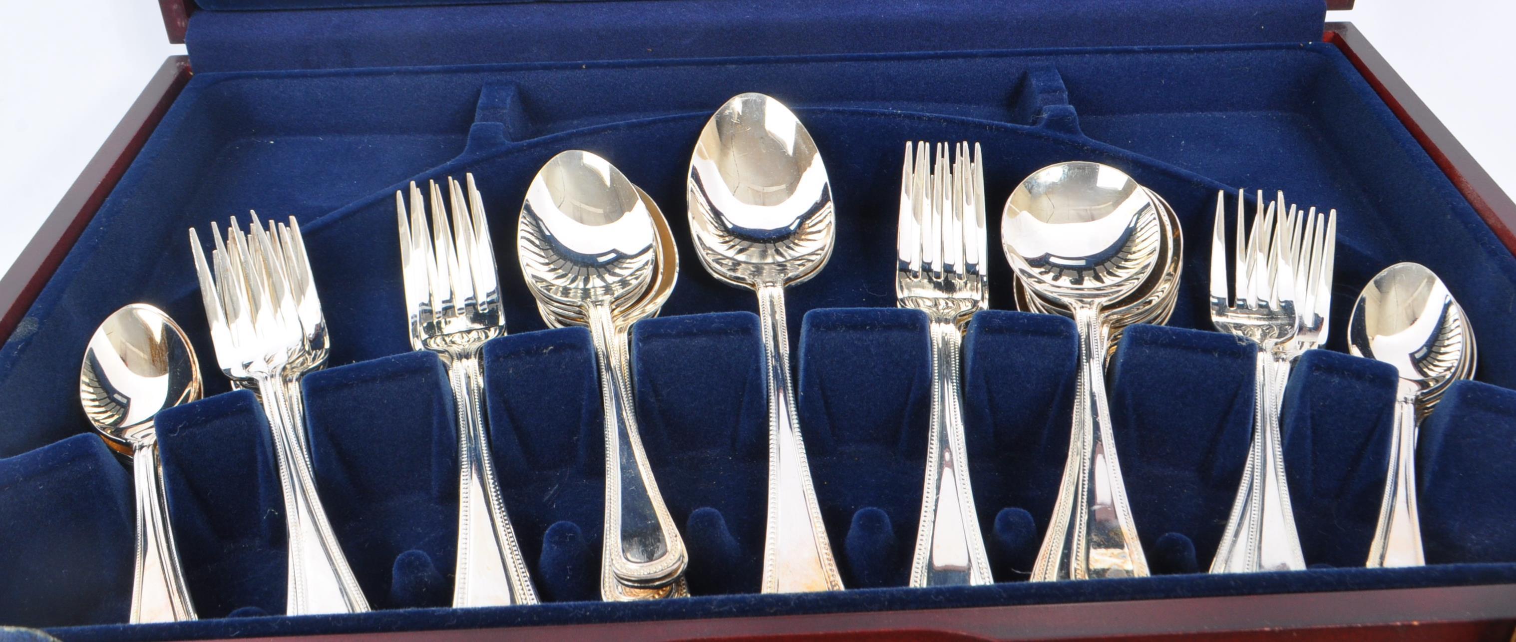 VINERS - BEAD PATTERN SILVER PLATE CUTLERY CANTEEN - Image 8 of 11