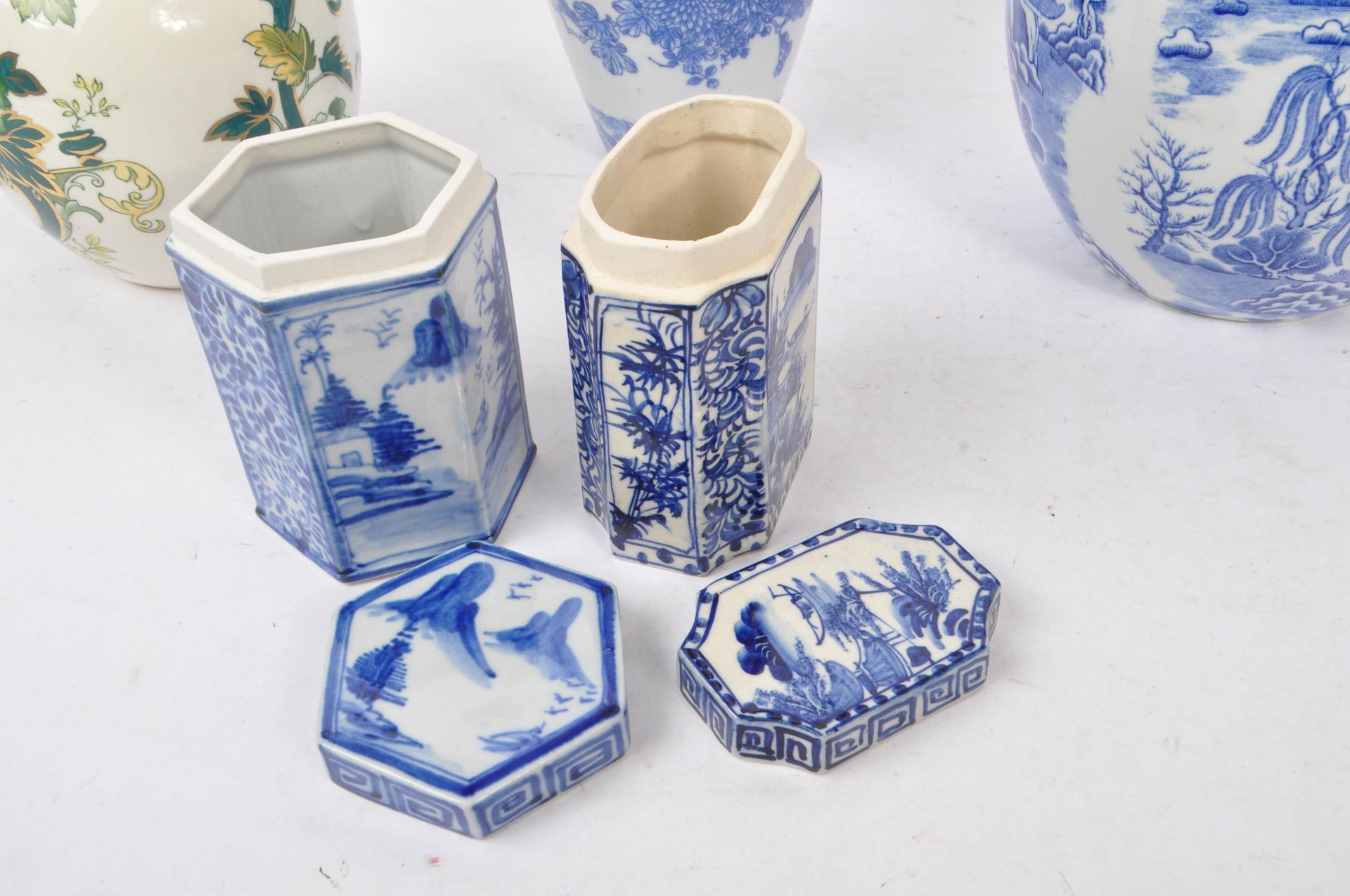 MASON'S - COLLECTION OF BRITISH AND CHINESE PORCELAIN ITEMS - Image 4 of 10