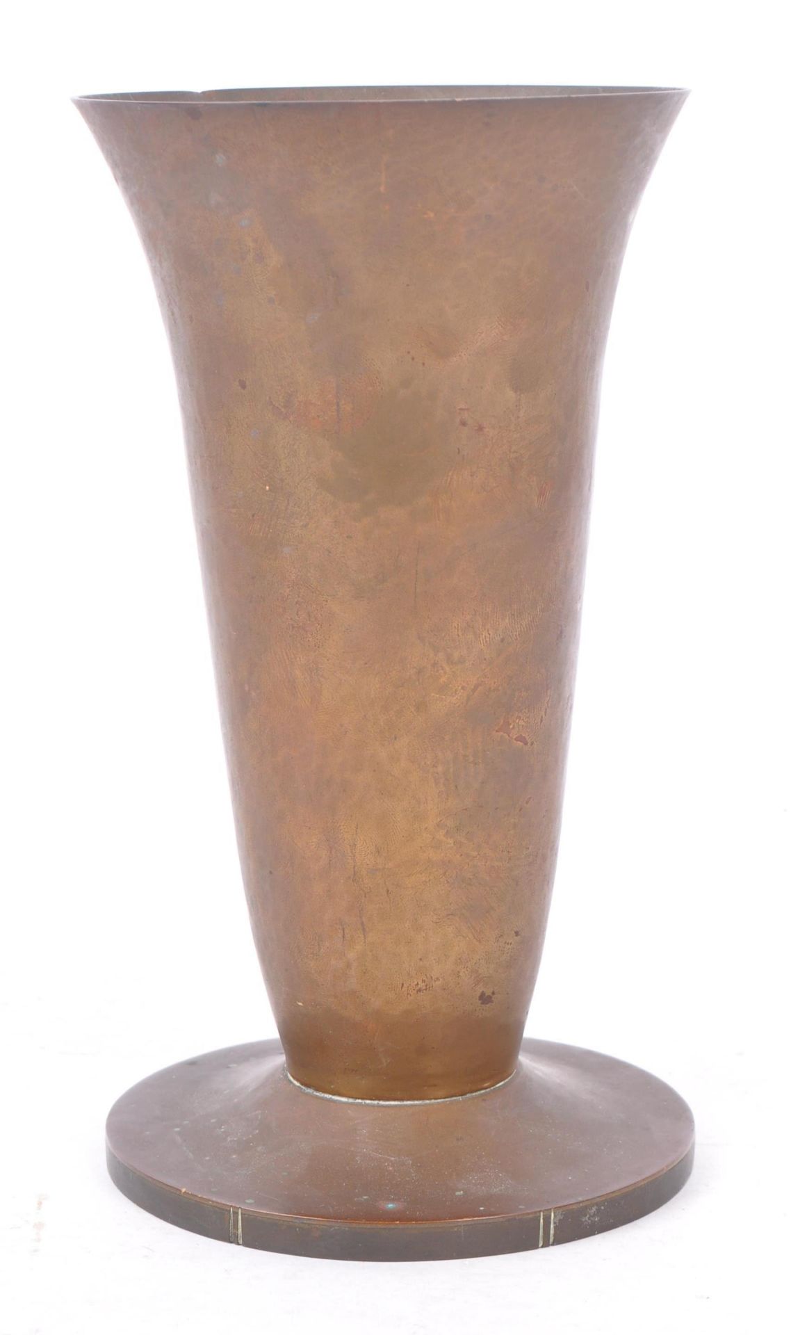 WWI BRASS TRENCH ART SHELL VASE WITH COPPER VASE - Image 6 of 6