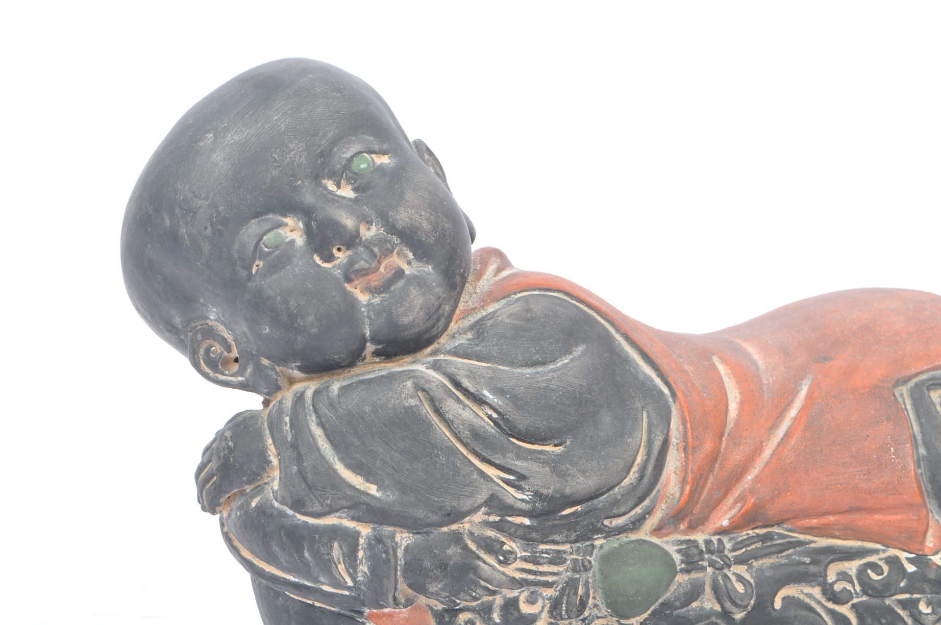 EARLY 20TH CENTURY CHINESE CERAMIC PILLOW FIGURE - Image 5 of 6