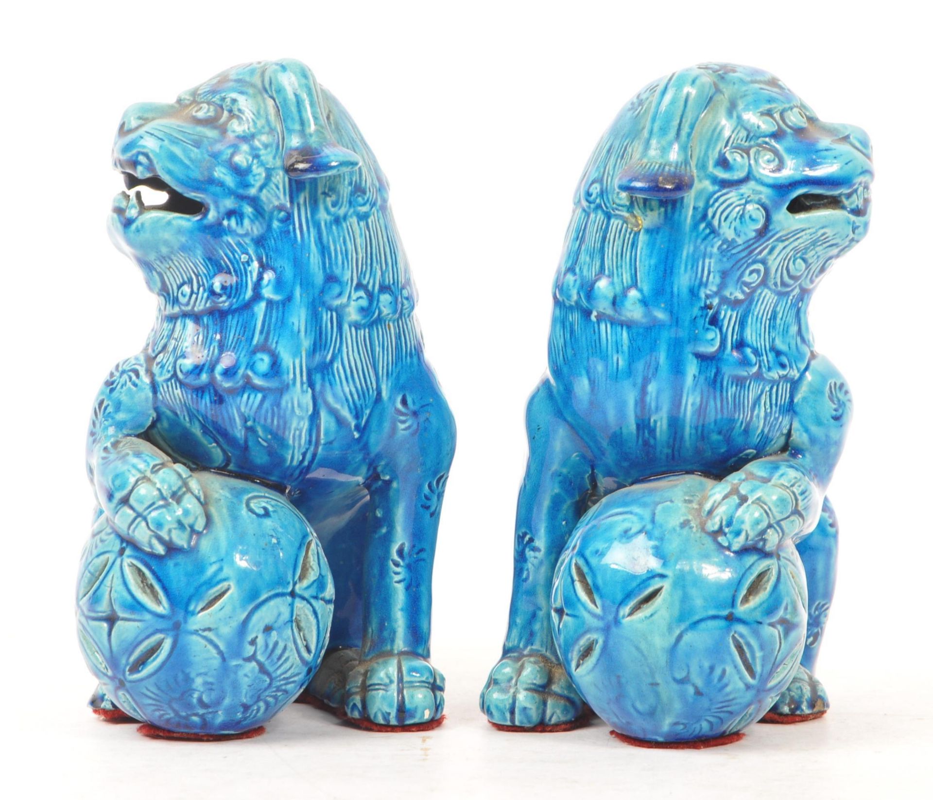 PAIR OF VINTAGE 20TH CENTURY CERAMIC TEMPLE GUARDIAN FU DOGS - Image 2 of 7