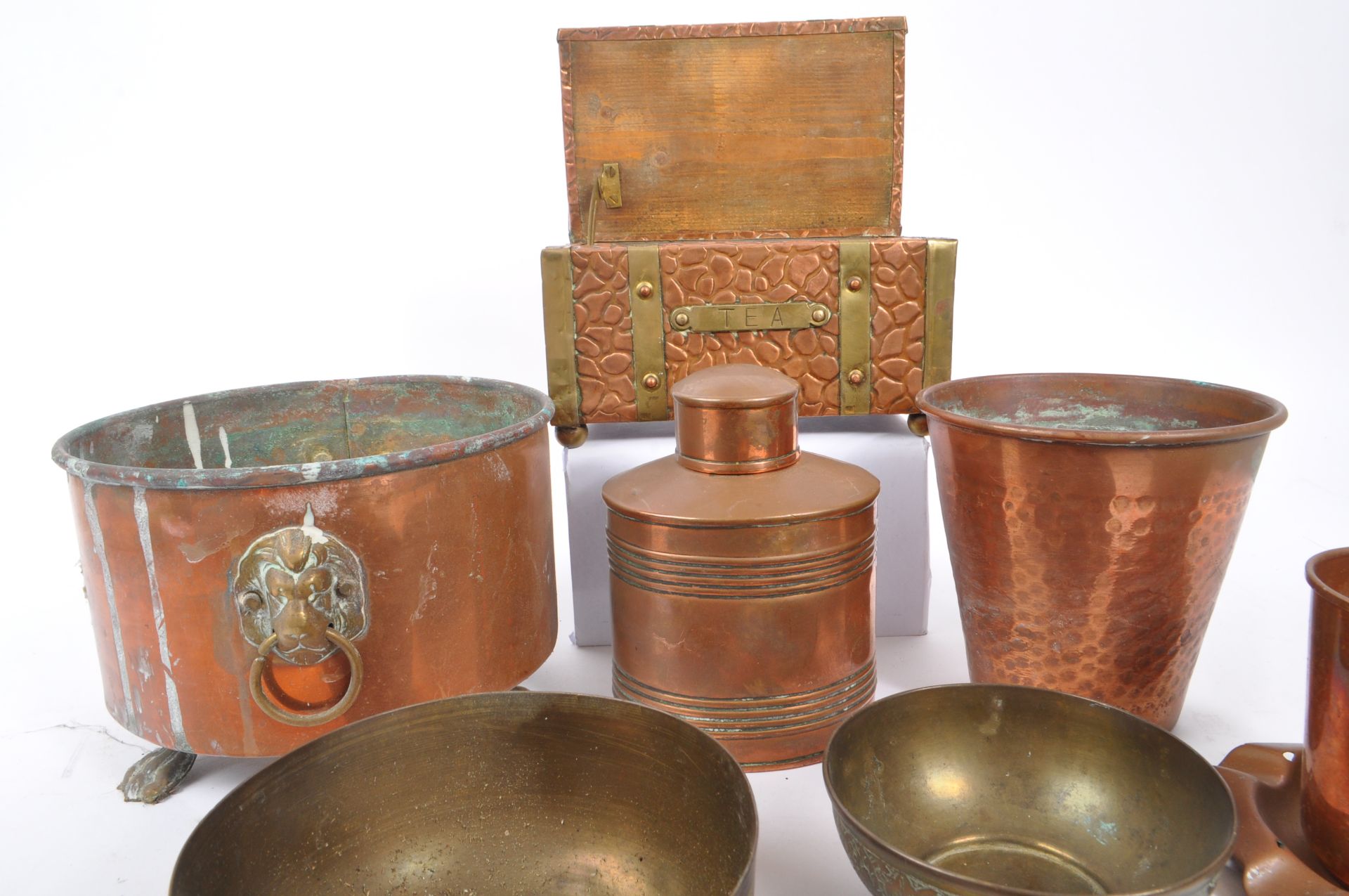 COLLECTION OF COPPER DECORATIVE CURIOS - Image 3 of 6
