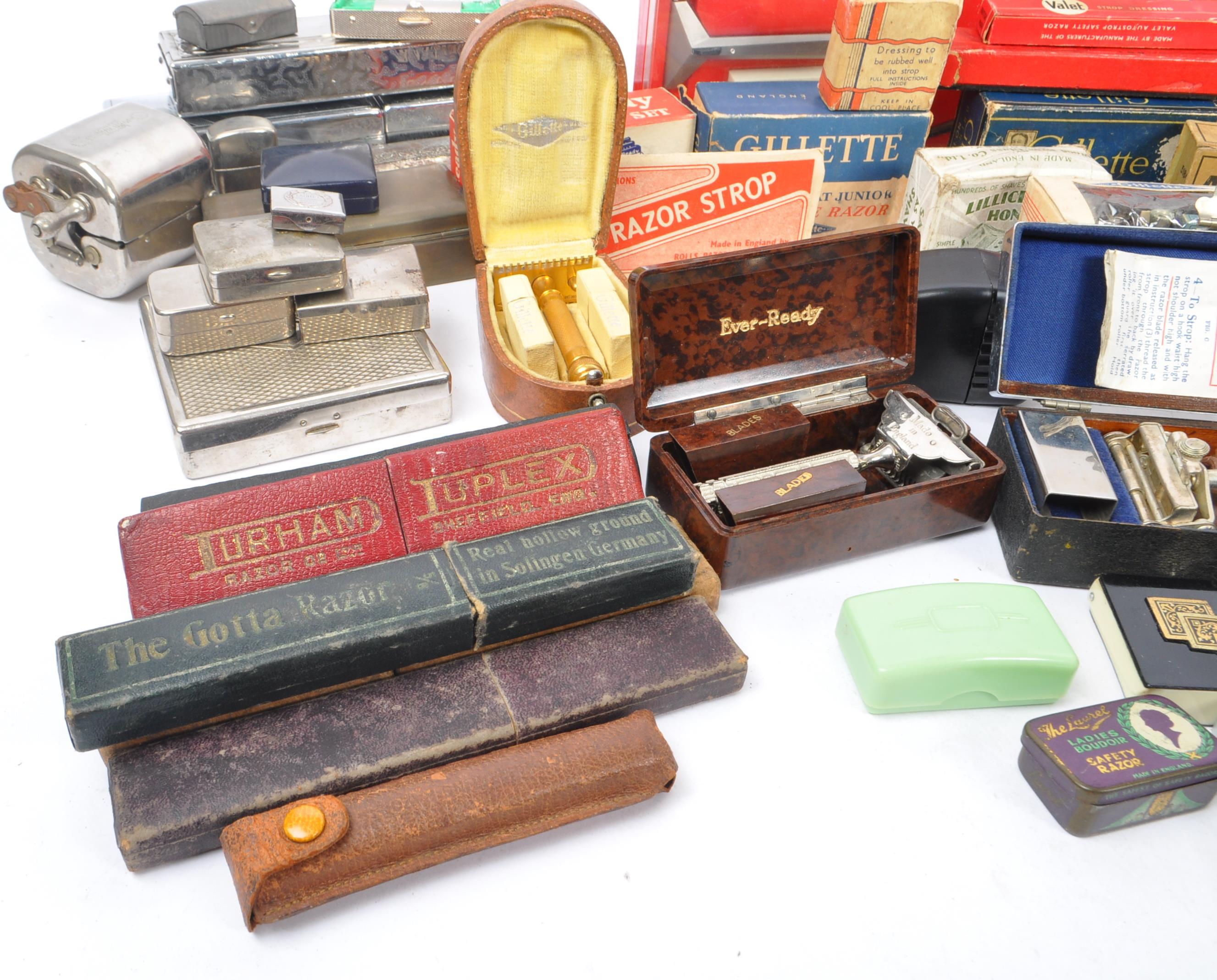 LARGE COLLECTION OF VINTAGE RAZORS - MINIATURES & CUT THROAT - Image 3 of 7
