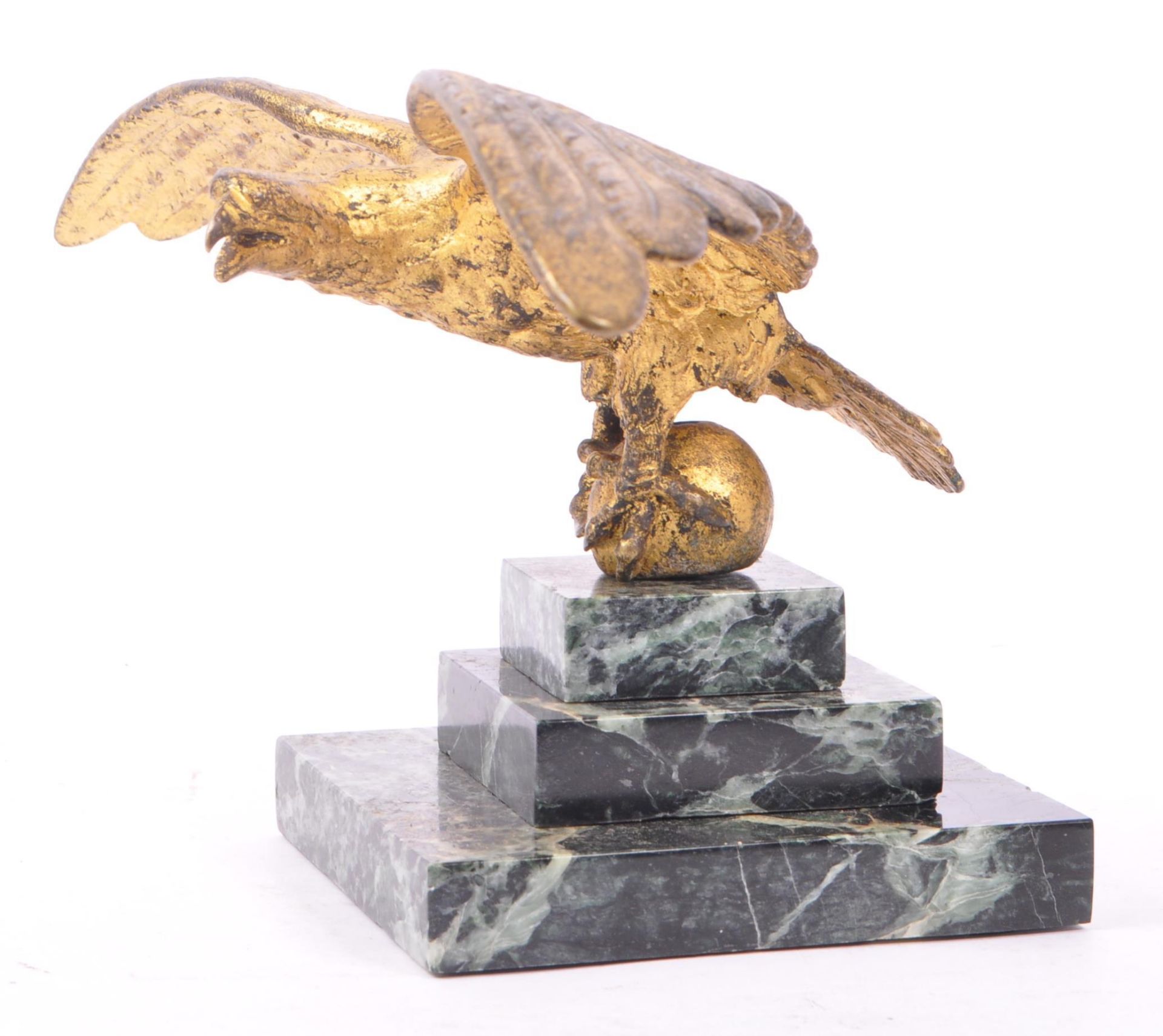 ORMOLU EAGLE FIGURINE ON THREE TIERED MARBLE BASE - Bild 5 aus 8