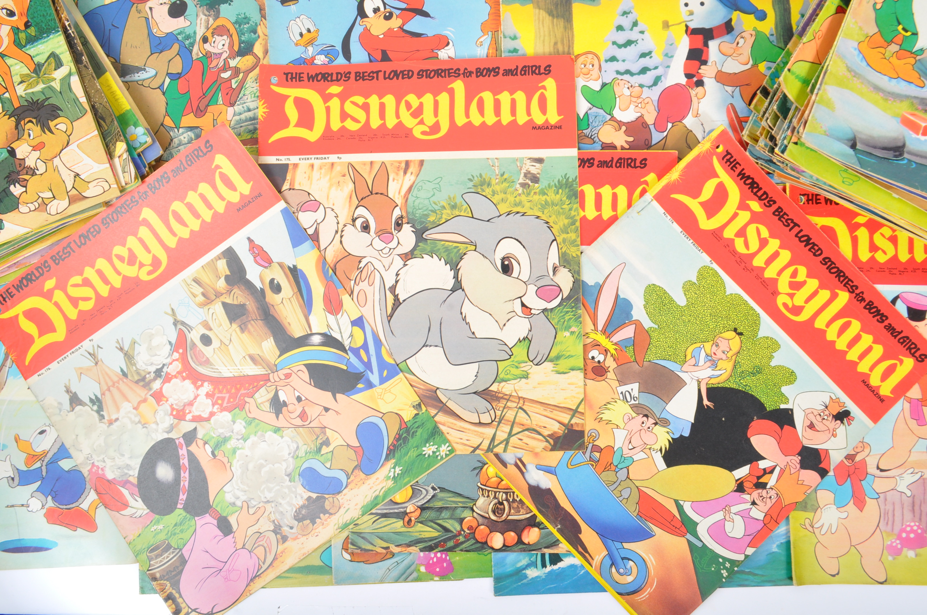 DISNEY - COLLECTION OF 1970S DISNEYLAND MAGAZINES - Image 8 of 9