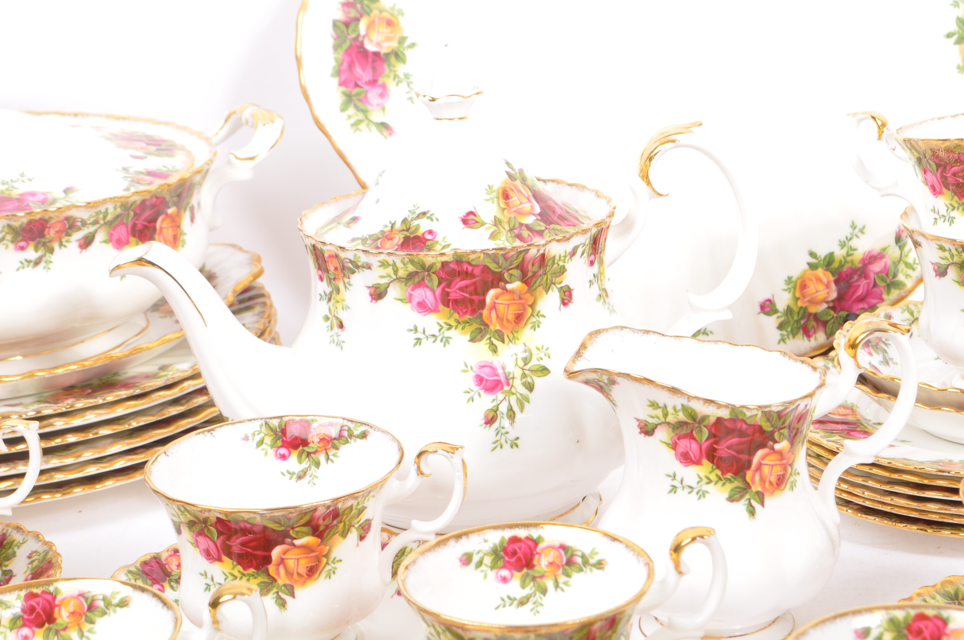 ROYAL ALBERT - OLD COUNTRY ROSES - ENGLISH MID CENTURY TEA SET - Image 5 of 10