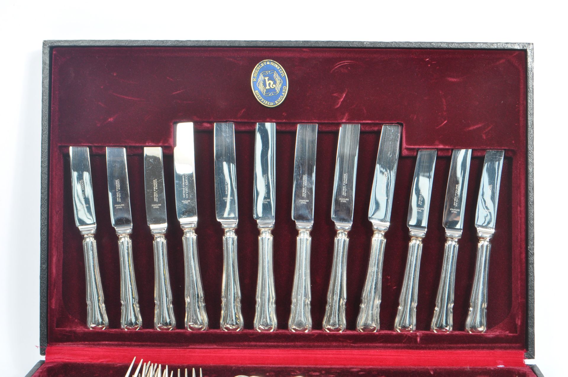 HOUSLEY & SONS - FORTY FIVE PIECE CANTEEN OF CUTLERY - Image 2 of 10
