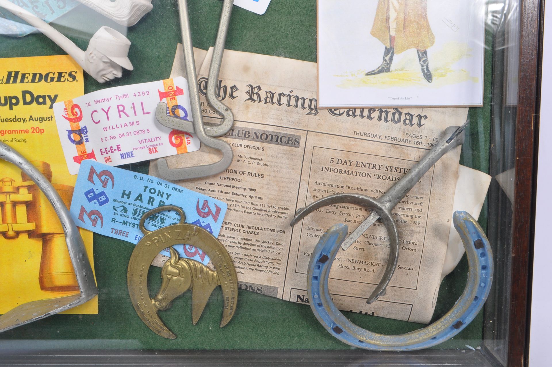EQUESTRIAN INTEREST - GLASS DISPLAY CASE W/ HORSE RACING ITEMS - Image 6 of 7