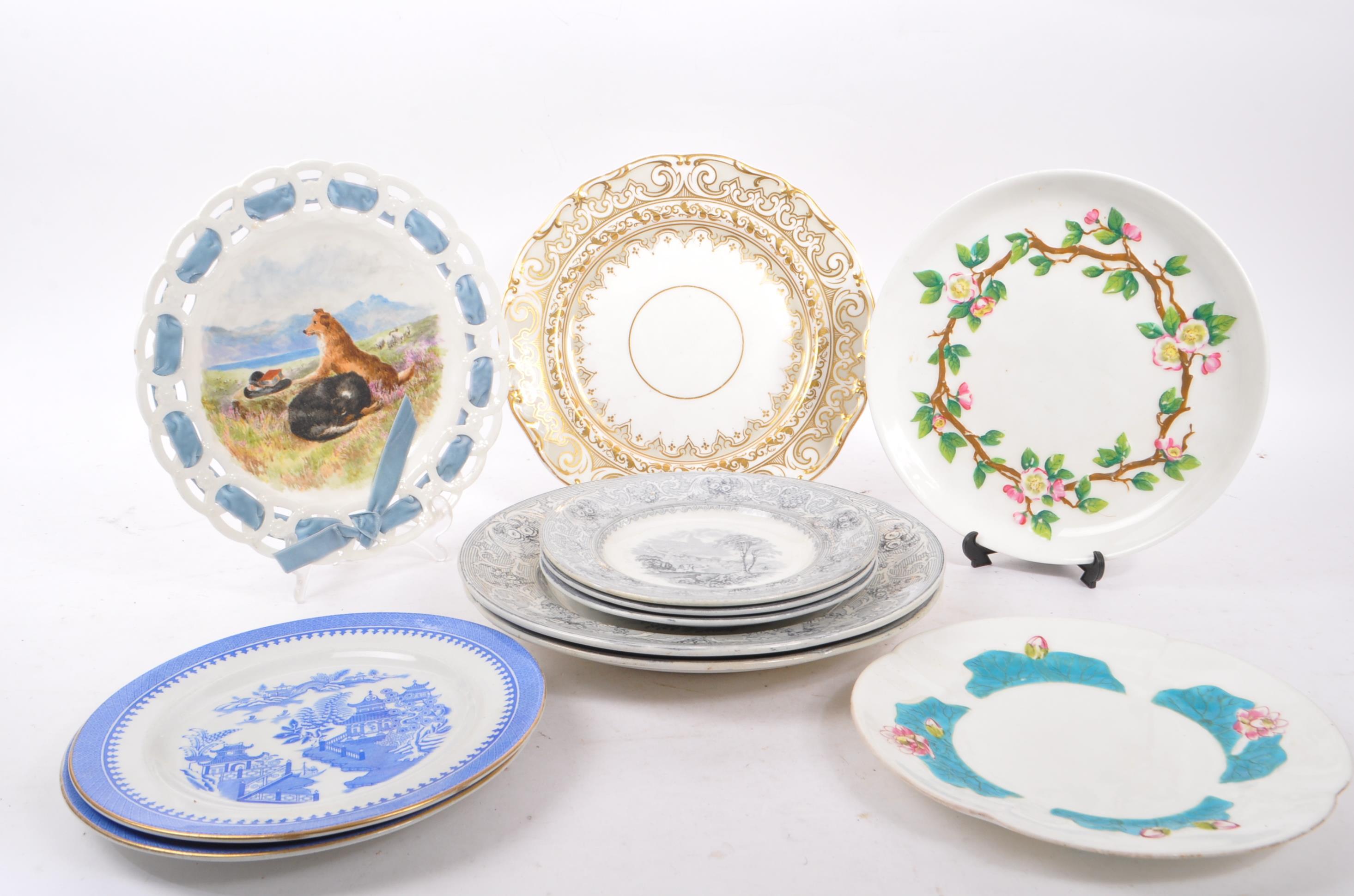 COLLECTION OF 19TH CENTURY CABINET DISPLAY PLATES / DISHES