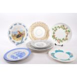 COLLECTION OF 19TH CENTURY CABINET DISPLAY PLATES / DISHES