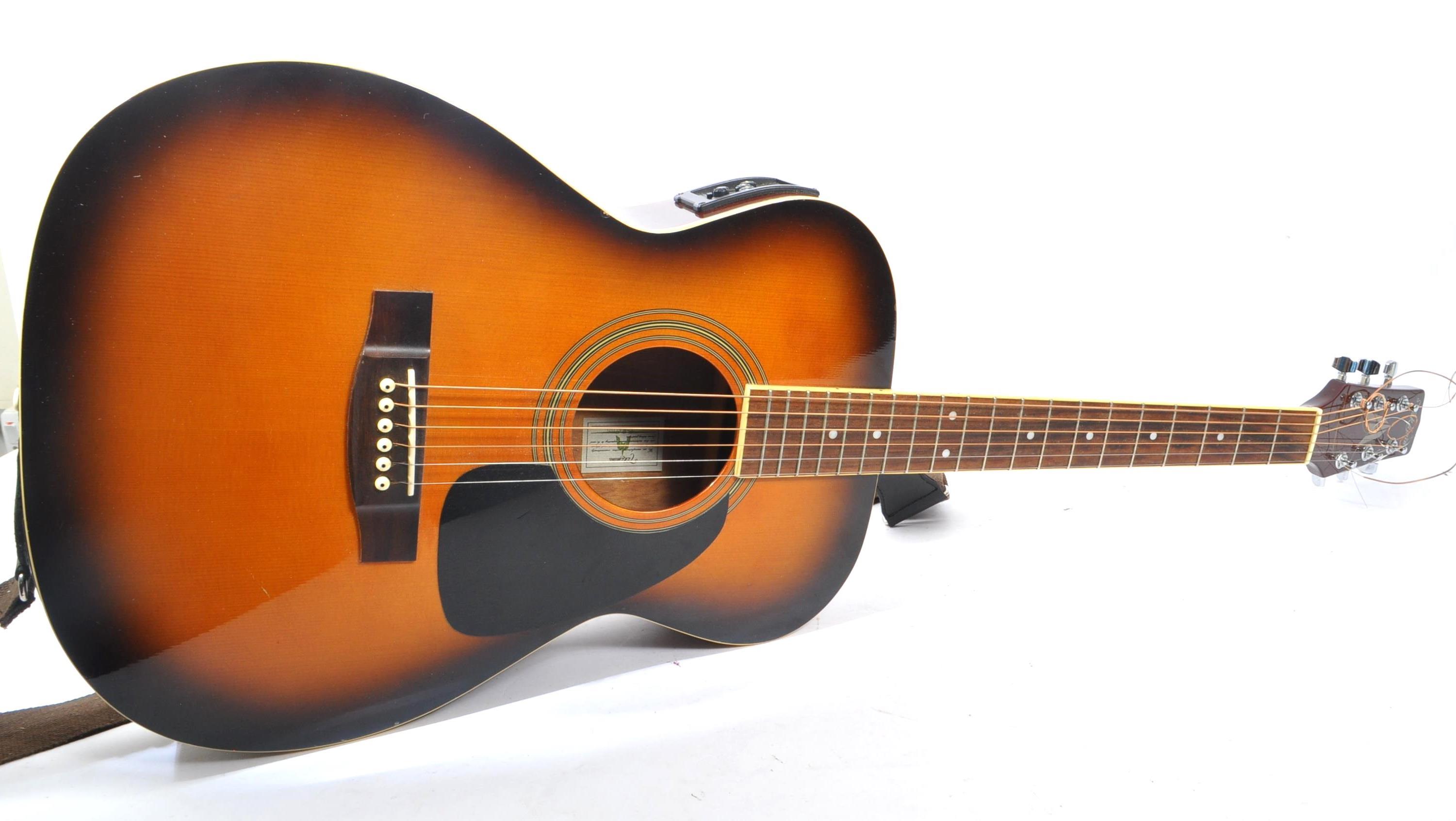 TAKAMINE - TF1/BS ELECTRO-ACOUSTIC GUITAR