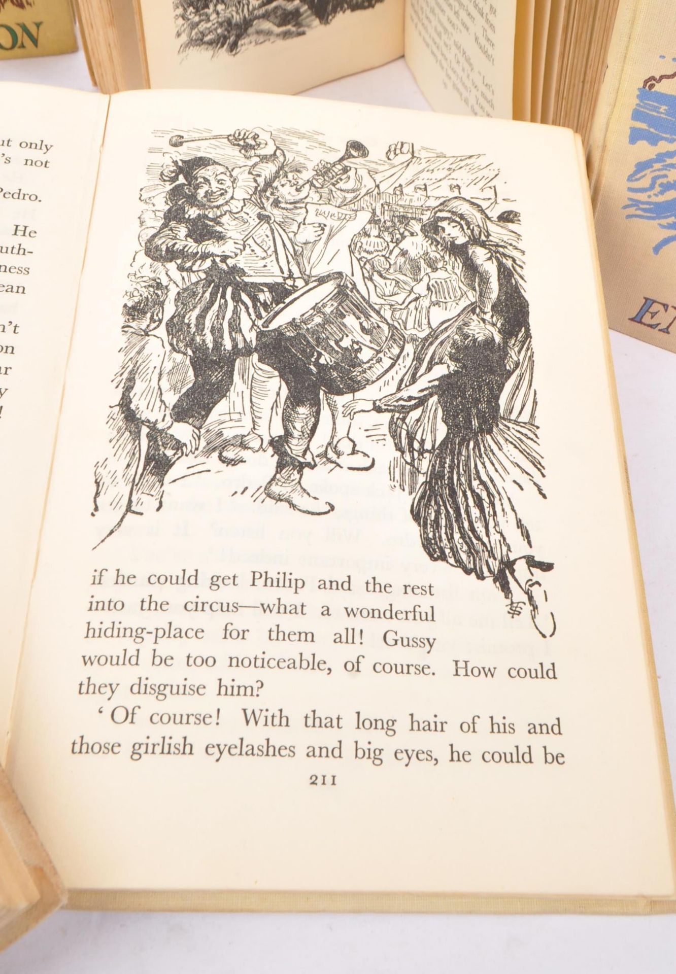 ENID BLYTON - COLLECTION OF EIGHT MID CENTURY ADVENTURE BOOKS - Image 8 of 8