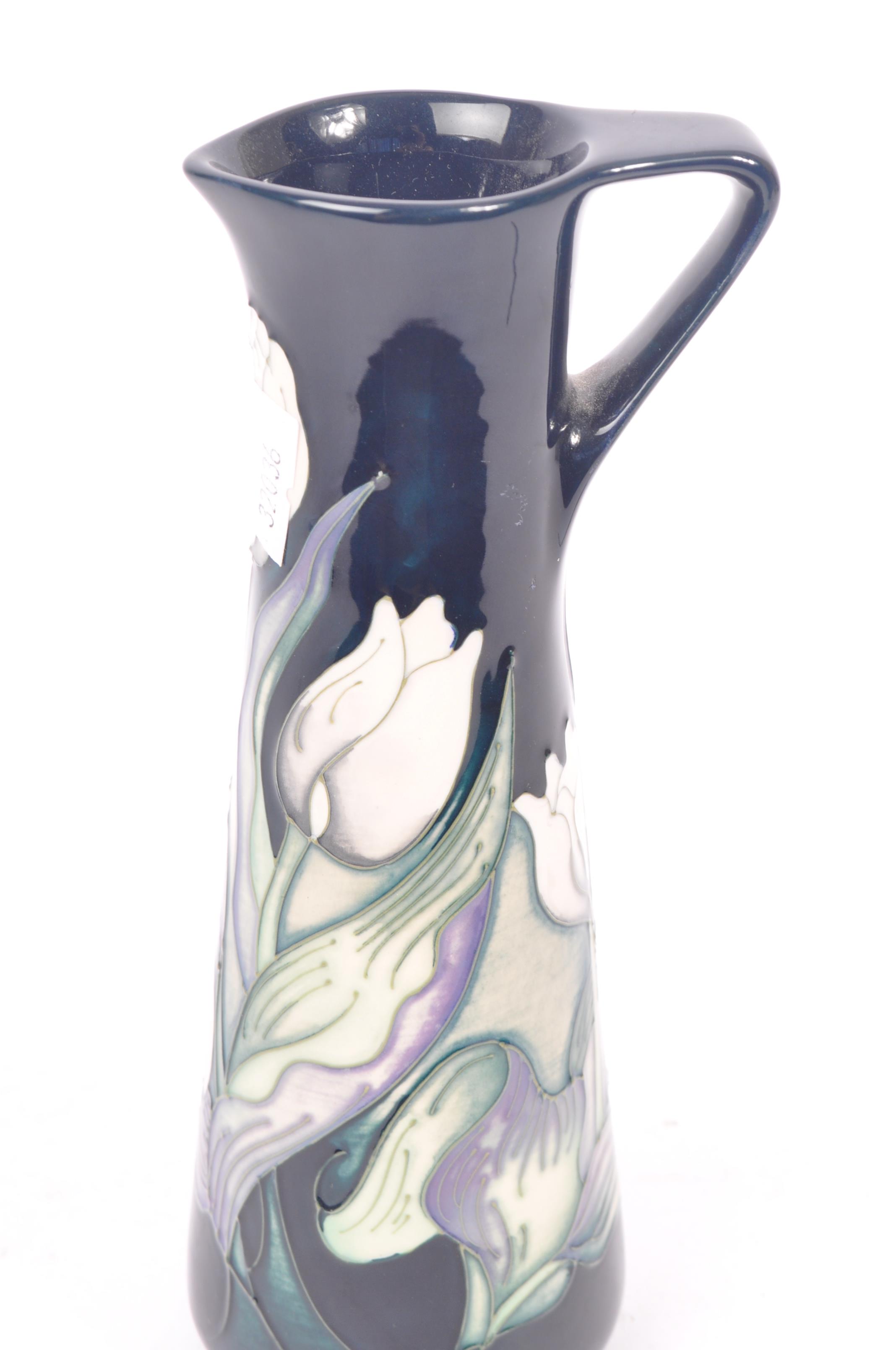 MOORCROFT POTTERY - NICOLA SLANEY SNOW TULIP VASE - Image 5 of 7