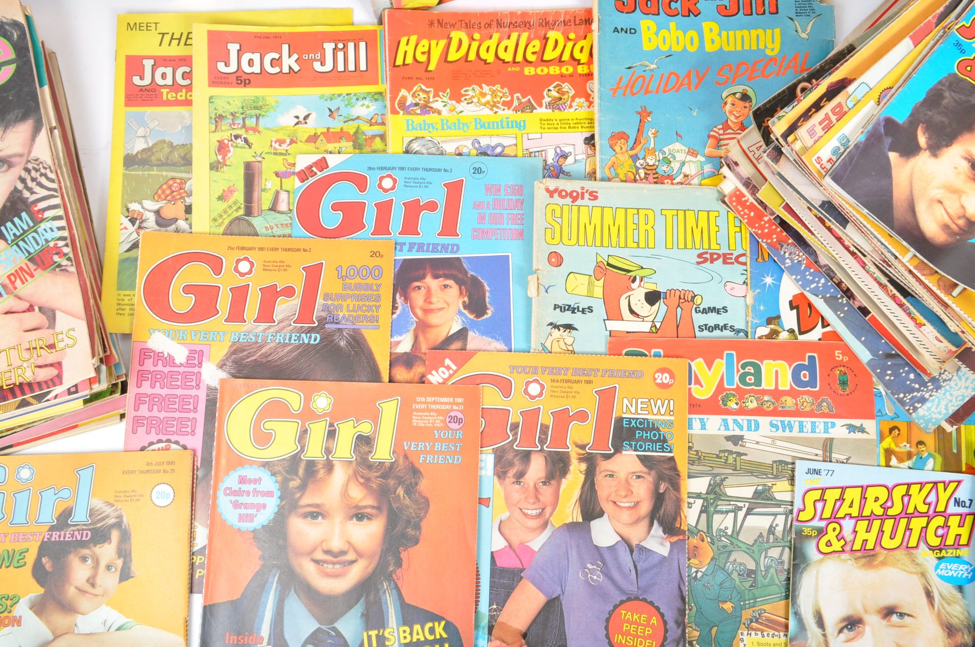 COLLECTION OF 1960S - 80S MAGAZINES - JACKIE / GIRL / BLUE JEANS - Bild 2 aus 10