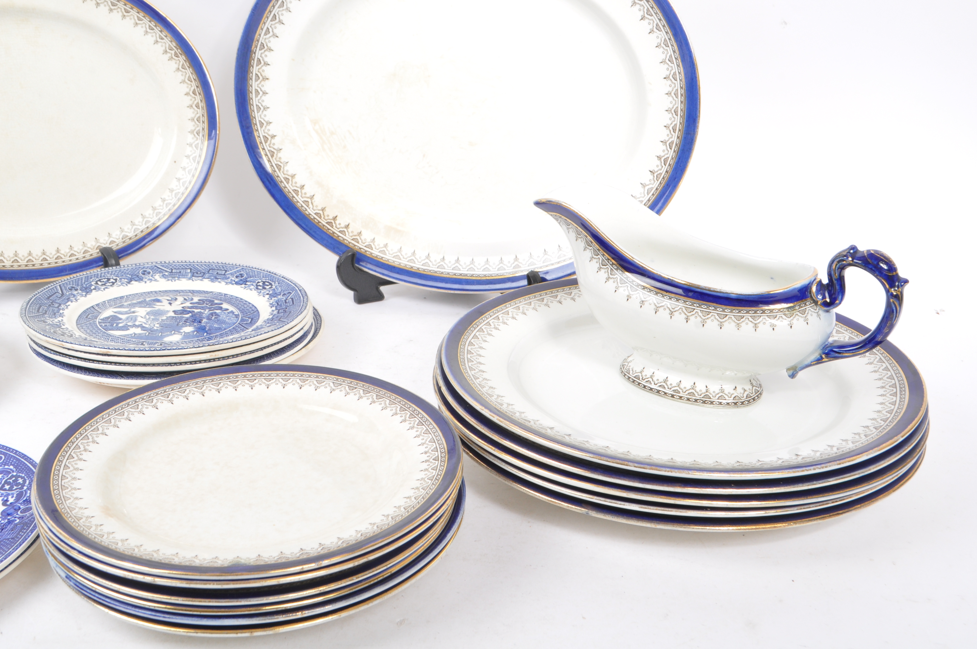 ROYAL DOULTON / SPODE / STAFFORDSHIRE - BLUE AND WHITE PORCELAIN - Image 5 of 8