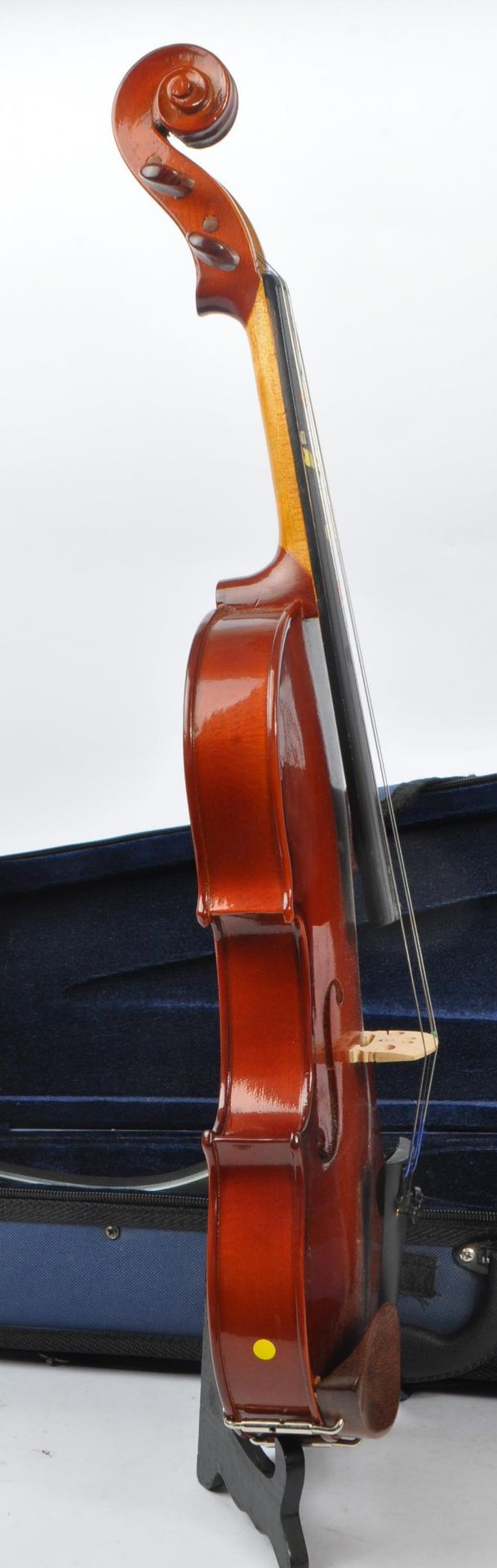 PRIMAVERA - 3/4 SIZE STUDENT VIOLIN WITH BOW & CASE - Image 4 of 5