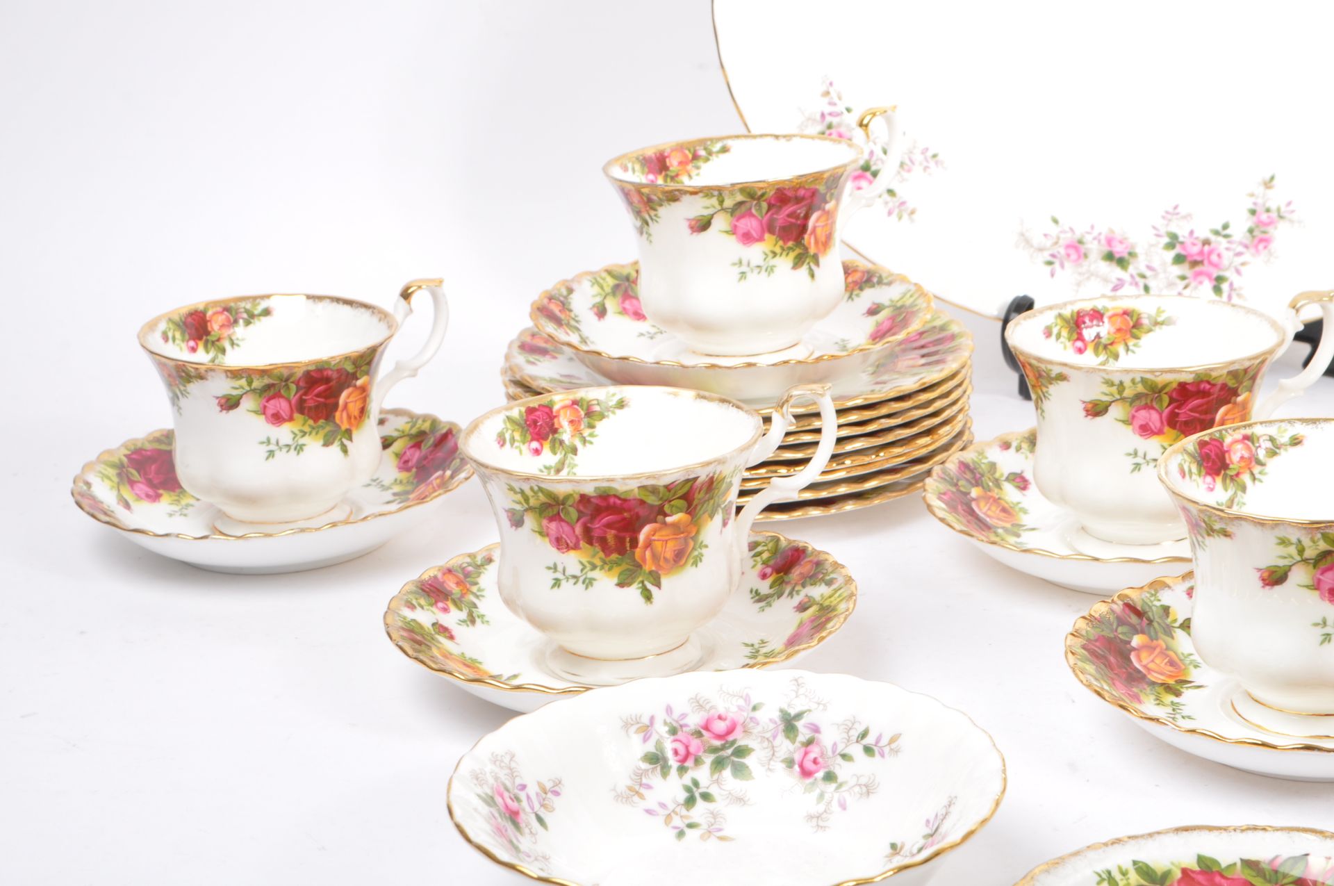 ROYAL ALBERT - OLD COUNTRY ROSES / LAVENDER ROSE - Image 2 of 9