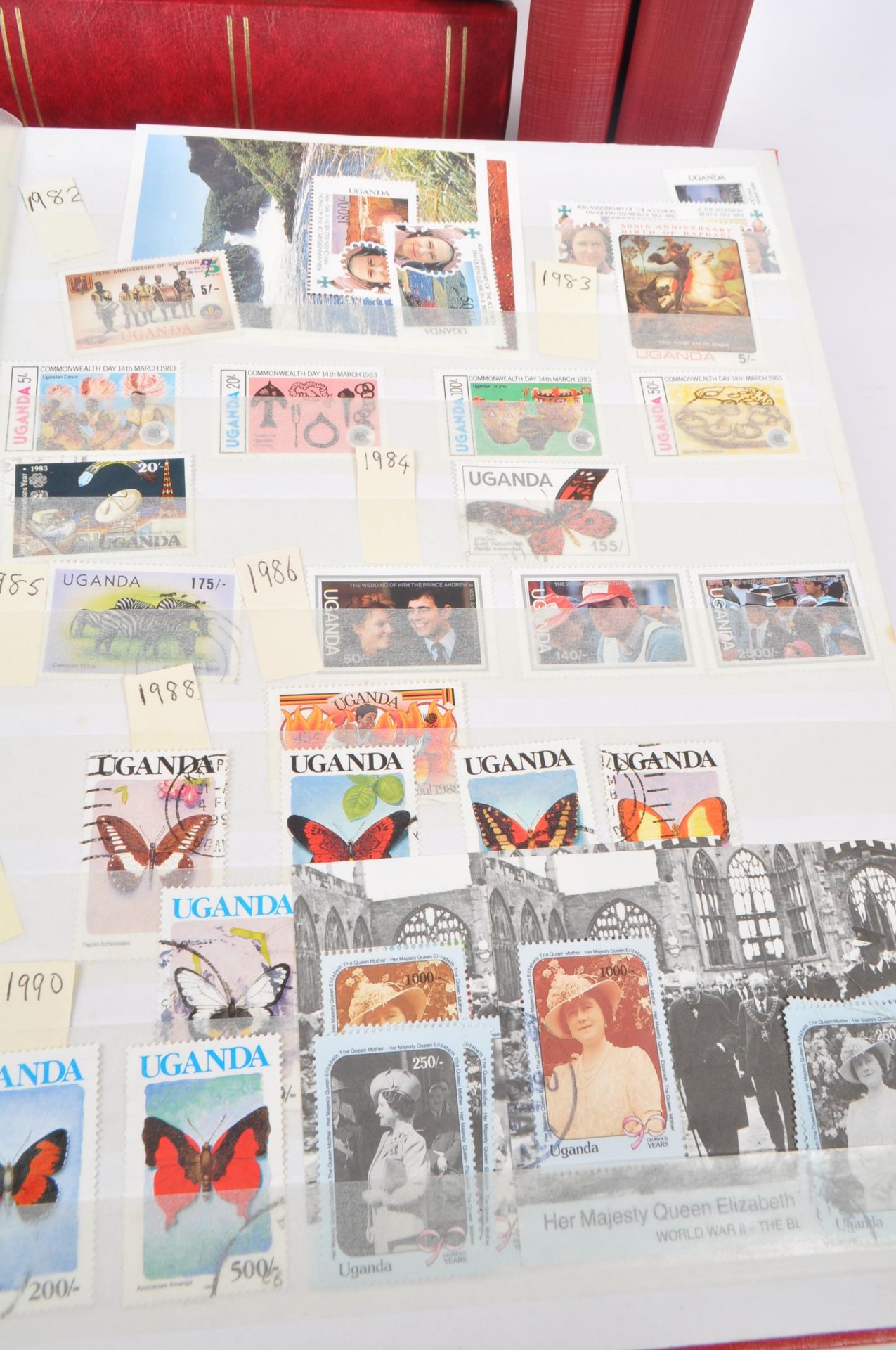 LARGE COLLECTION OF 20TH & 21ST CENTURY FOREIGN STAMPS - Bild 2 aus 6